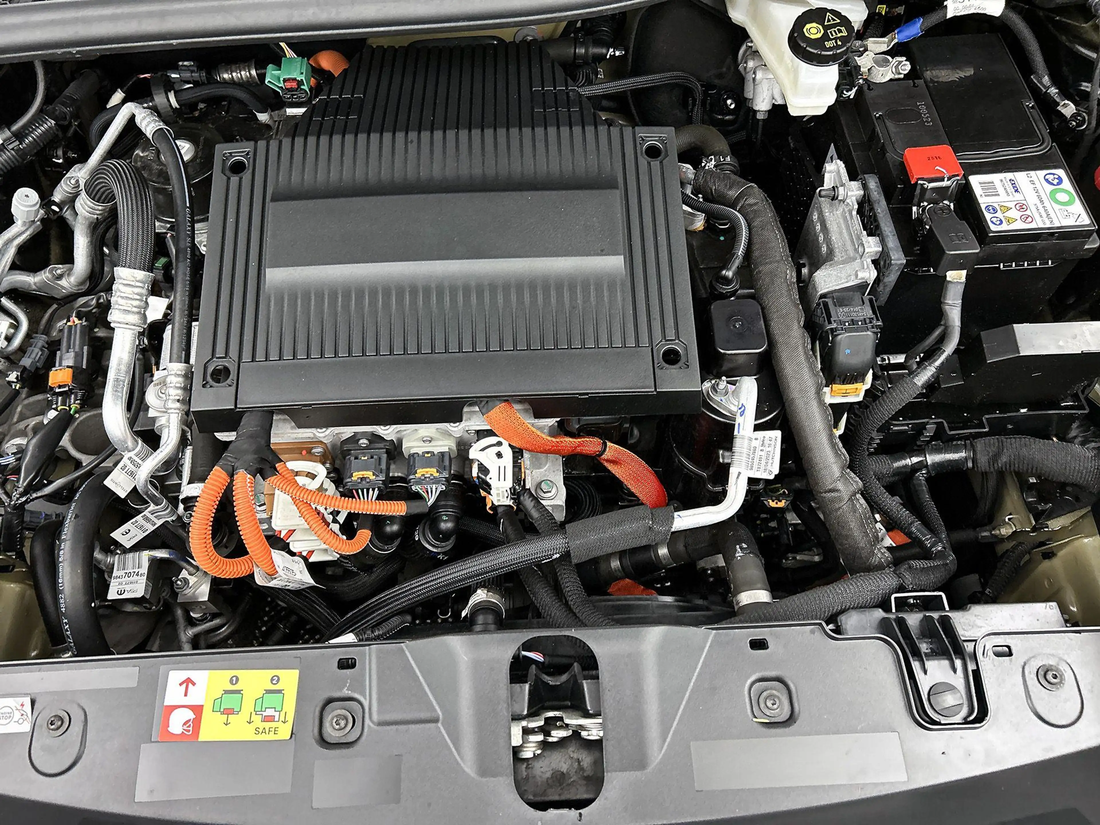 Peugeot e-2008 EV Style 50 kWh | 136pk | 100% SOH! | 43.000km | N — photo 9