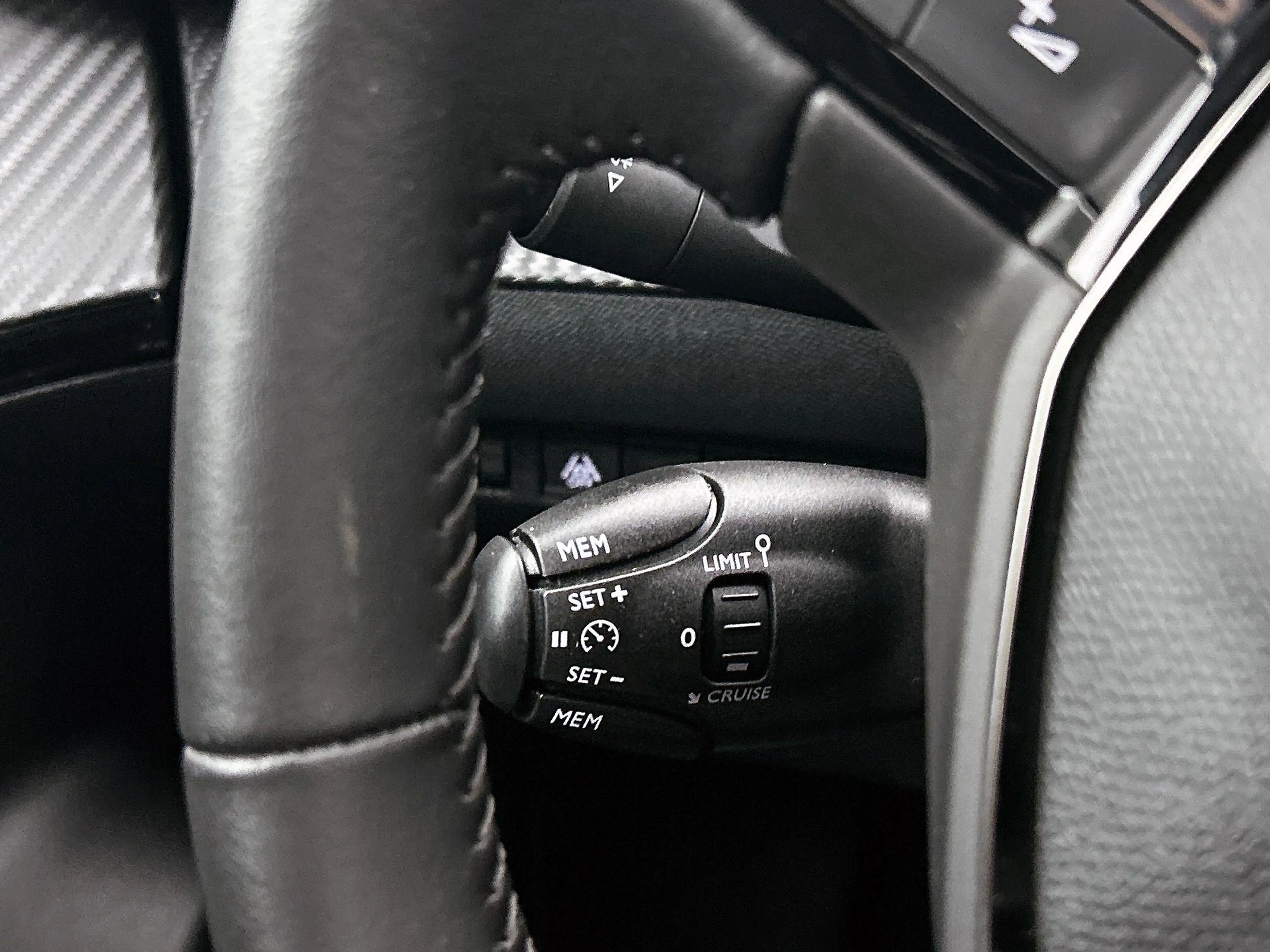 Peugeot e-2008 EV Style 50 kWh | 136pk | 100% SOH! | 43.000km | N — photo 6