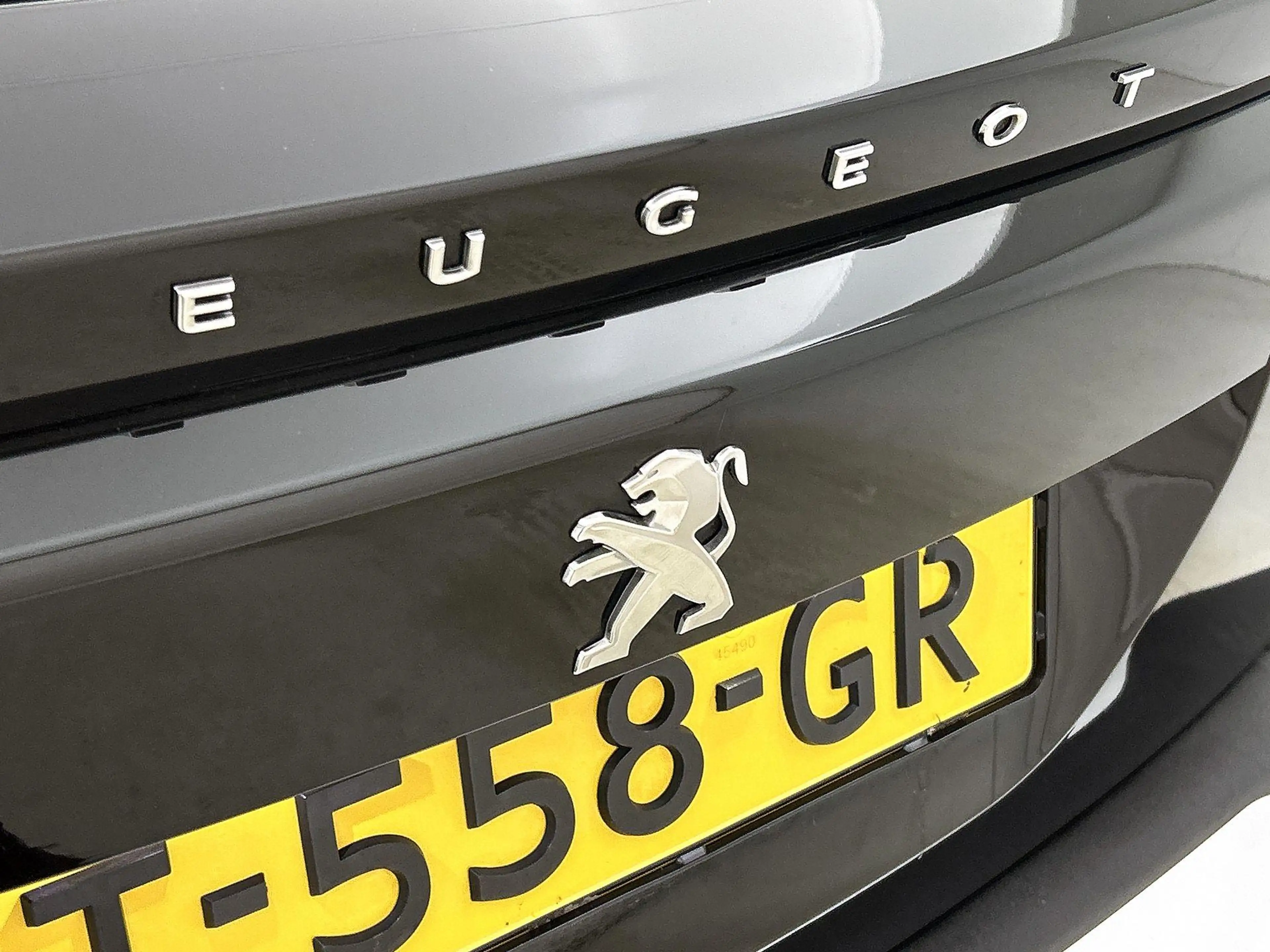 Peugeot e-2008 EV Style 50 kWh | 136pk | 100% SOH! | 43.000km | N — photo 13