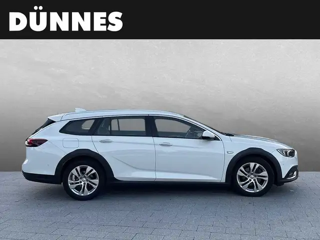 Opel Insignia view 6