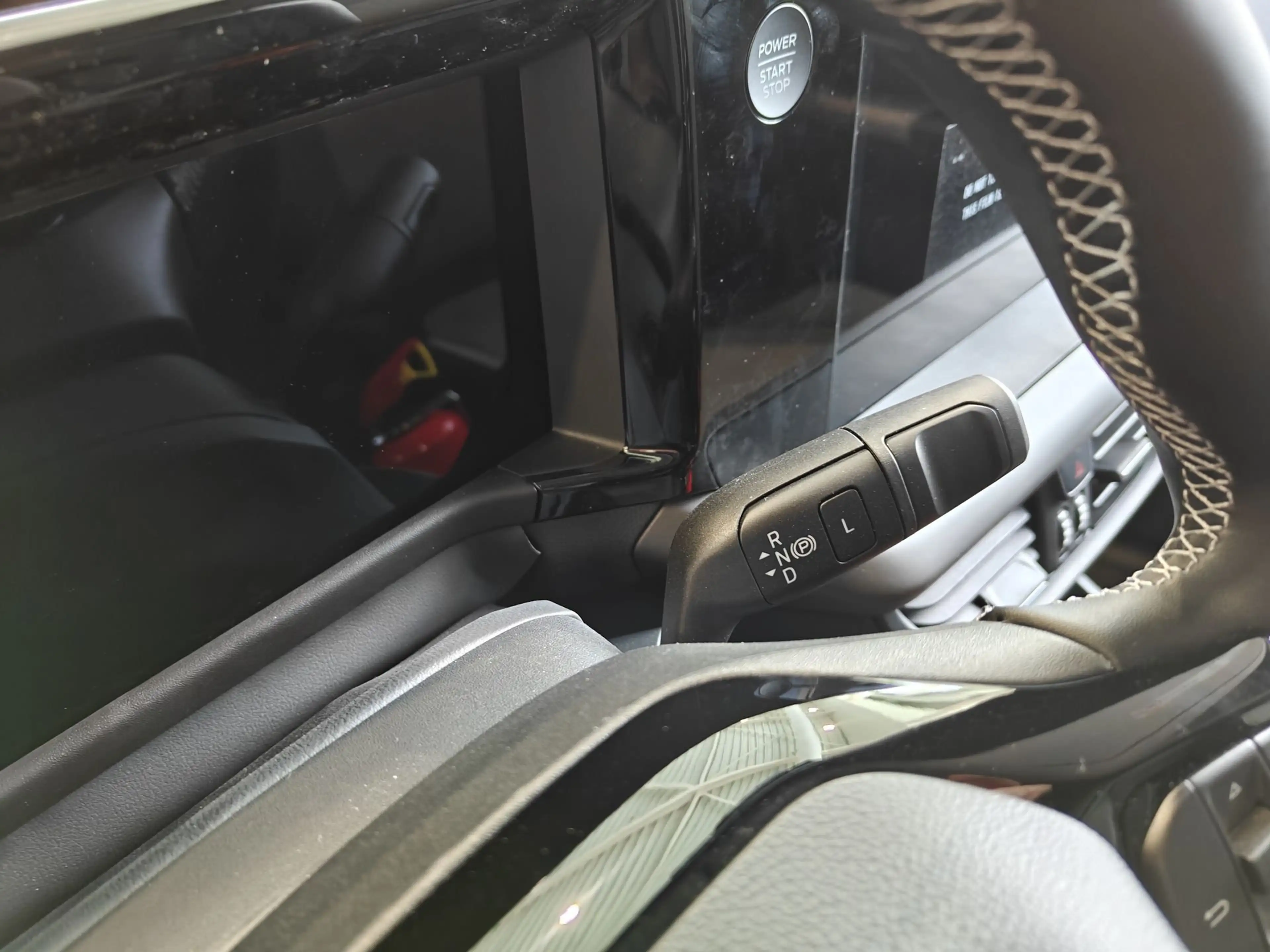 Ford Courier — photo 7