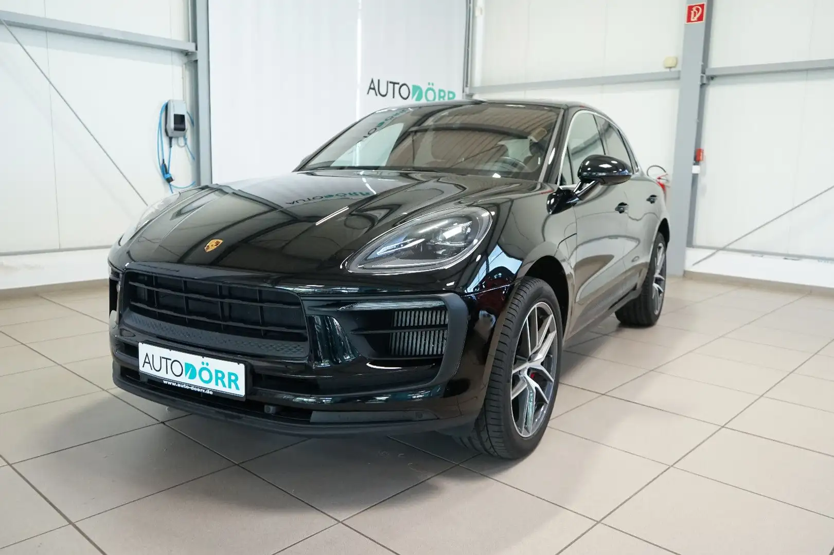 Porsche Macan S Facelift Pano+AHK+Sport-Chrono+SHZ+Leder Schwarz - 1