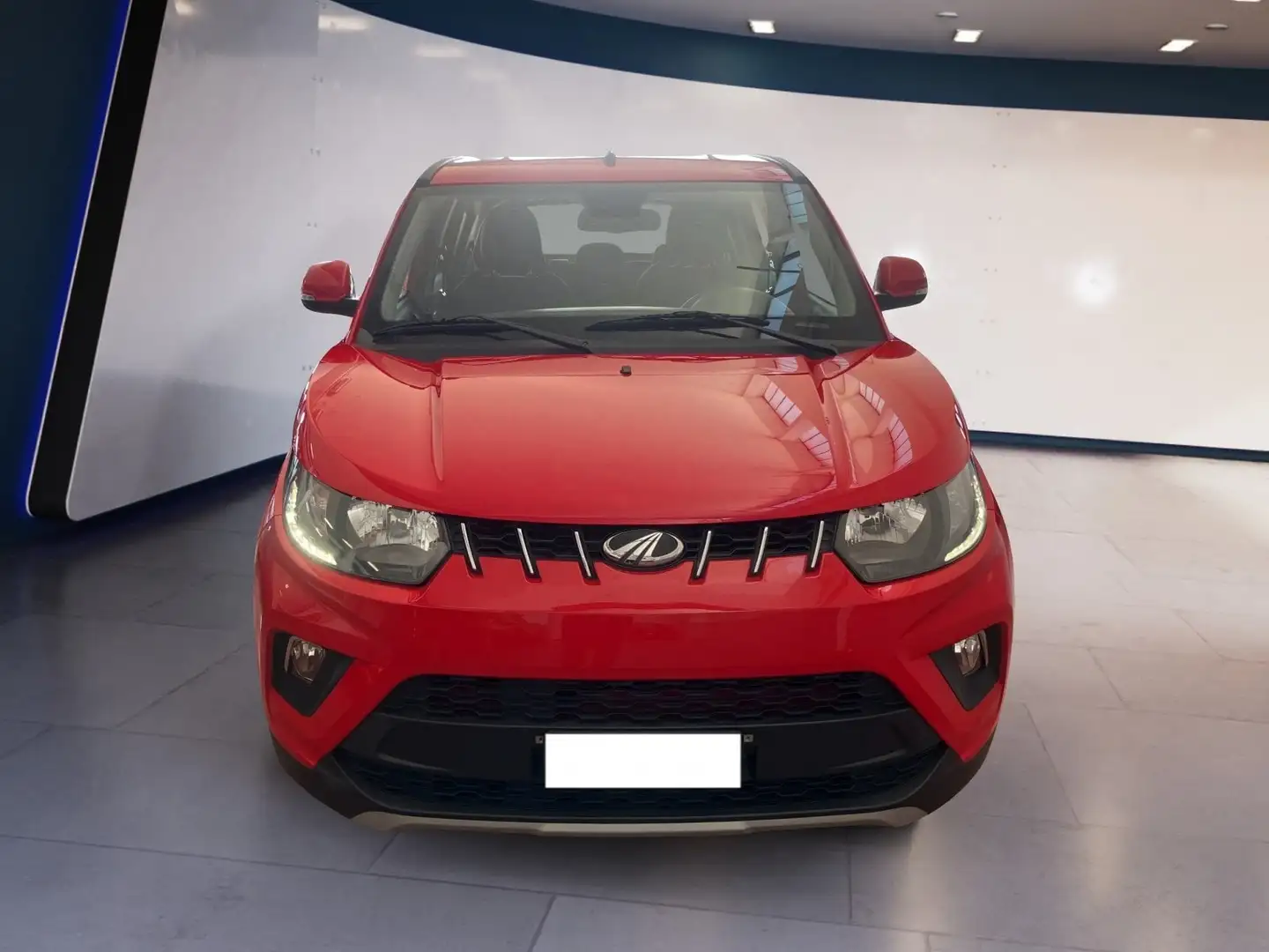 Mahindra KUV100 1.2 K6+ Rot - 1