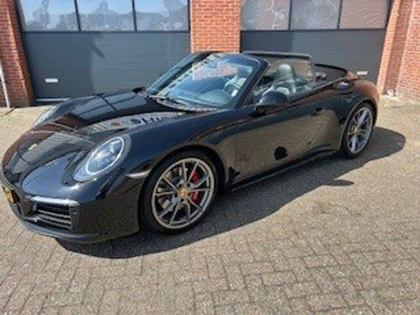 Porsche 911 911 3.0 Carrera 4S, Cabrio, Sport Chrono Černá - 1