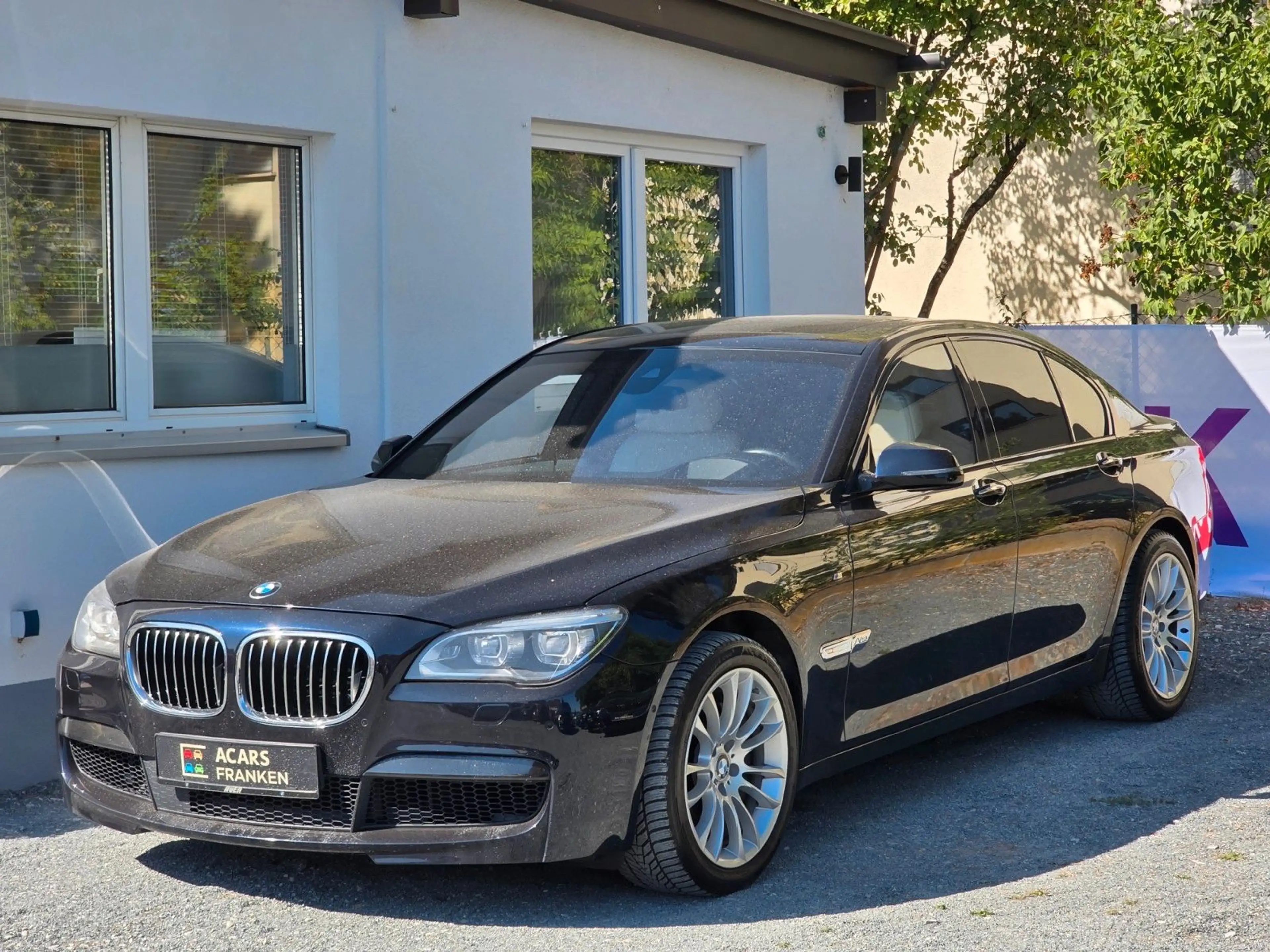 BMW 760 i 12V *Soft Close*Navi*Head Up*