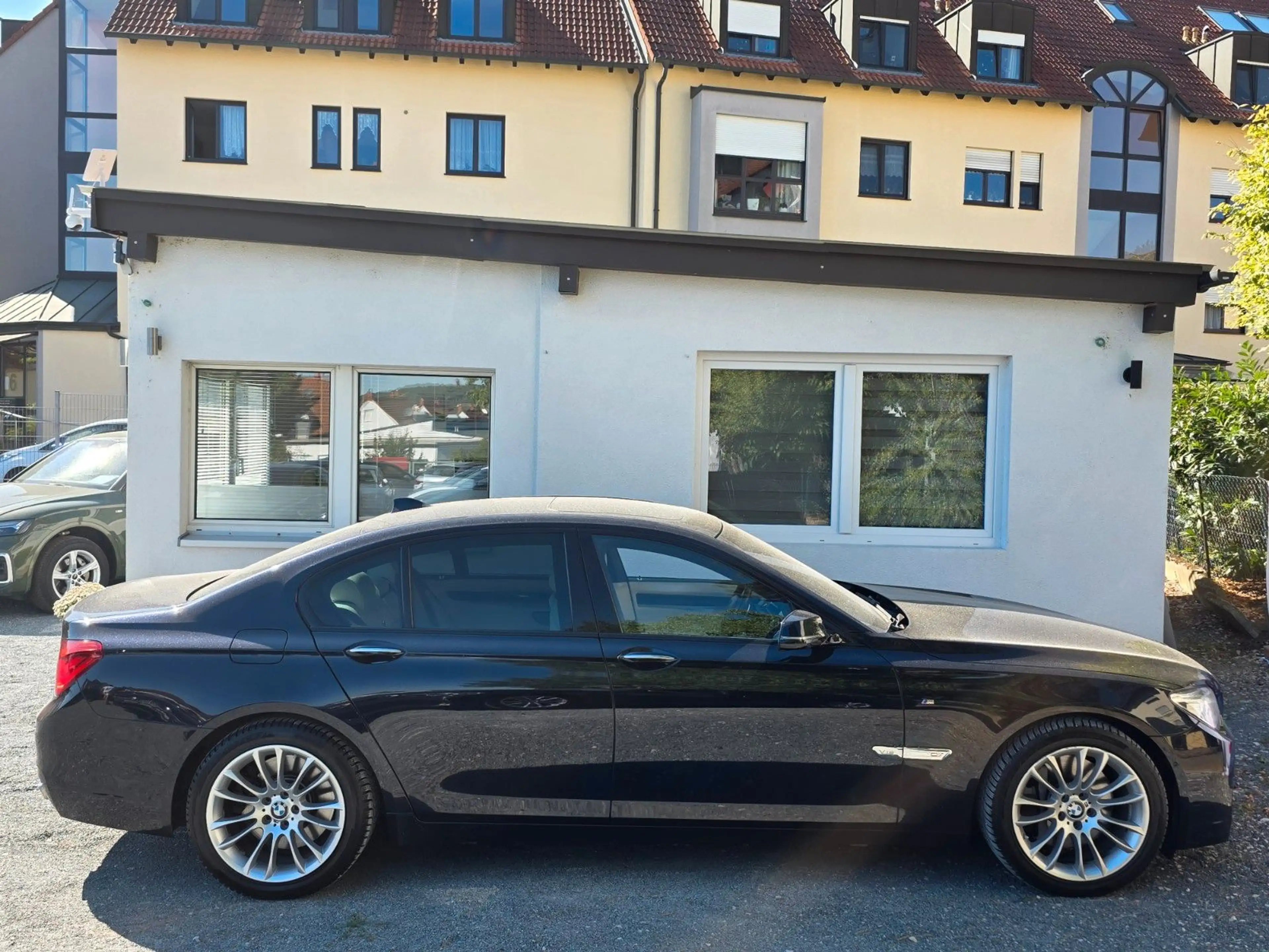 BMW 760 i 12V *Soft Close*Navi*Head Up* — photo 11
