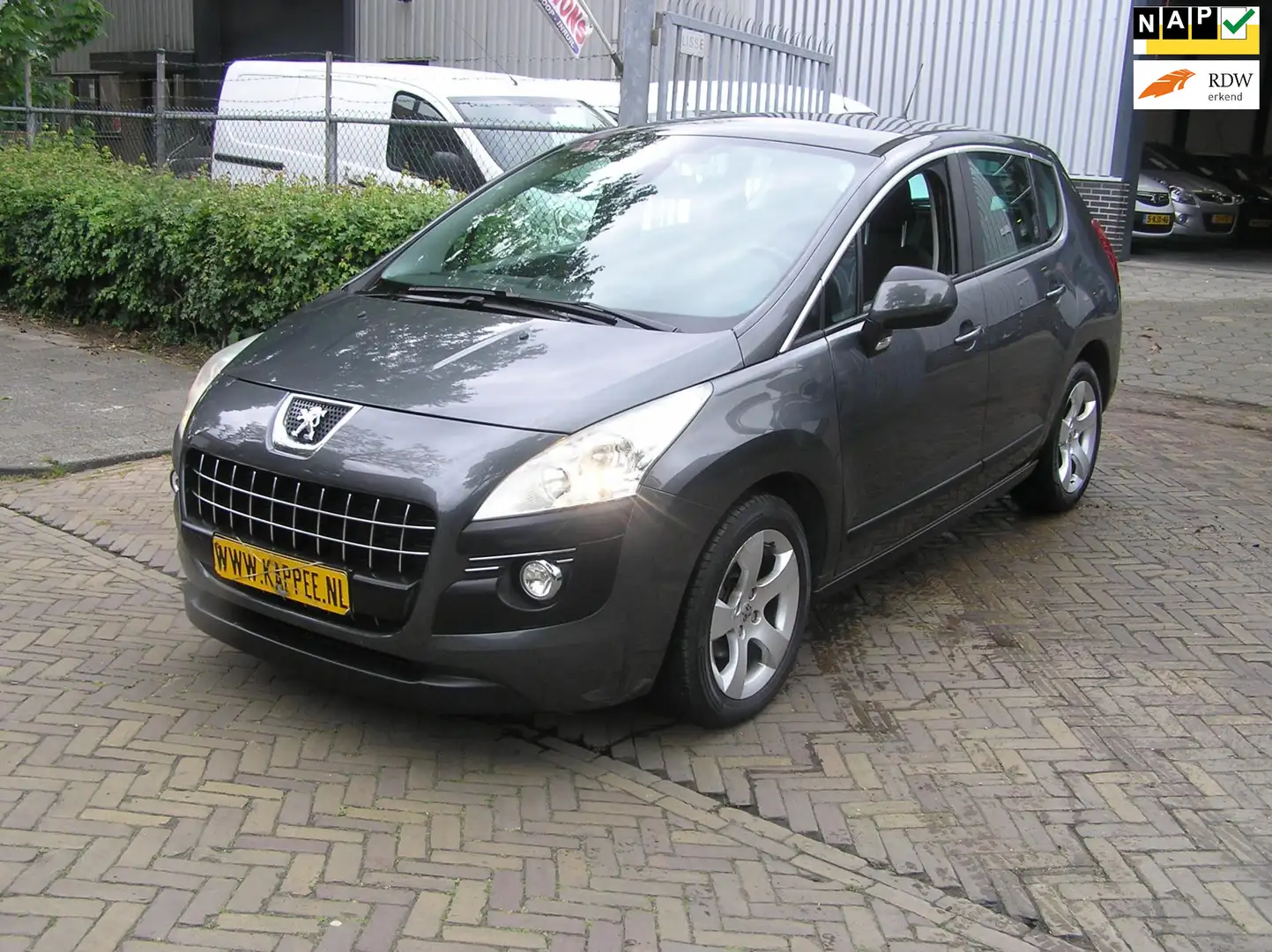 Peugeot 3008 1.6 VTi ST 111d km nap airco nieuwe apk Grau - 1