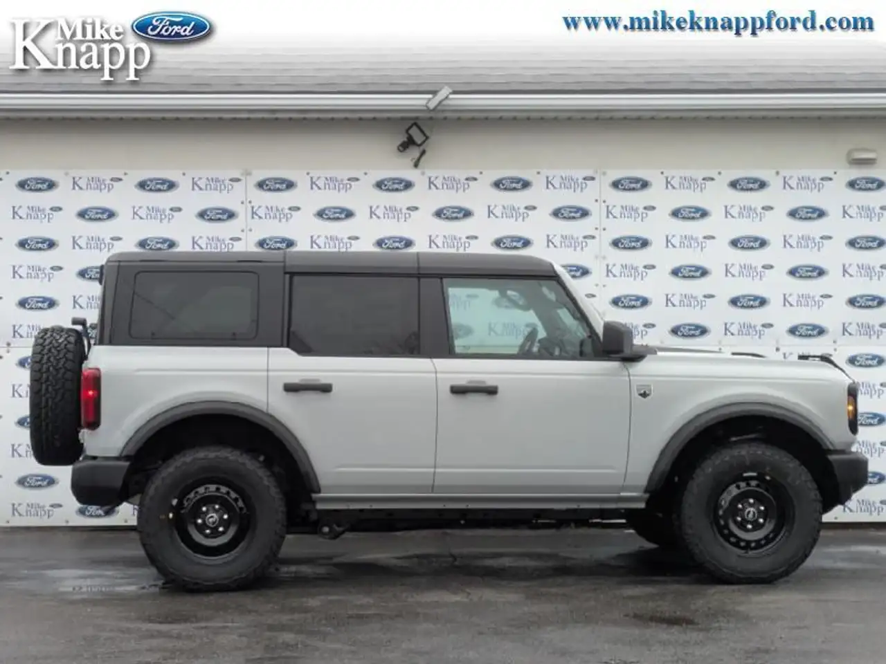 Ford Bronco снимка Ford Bronco