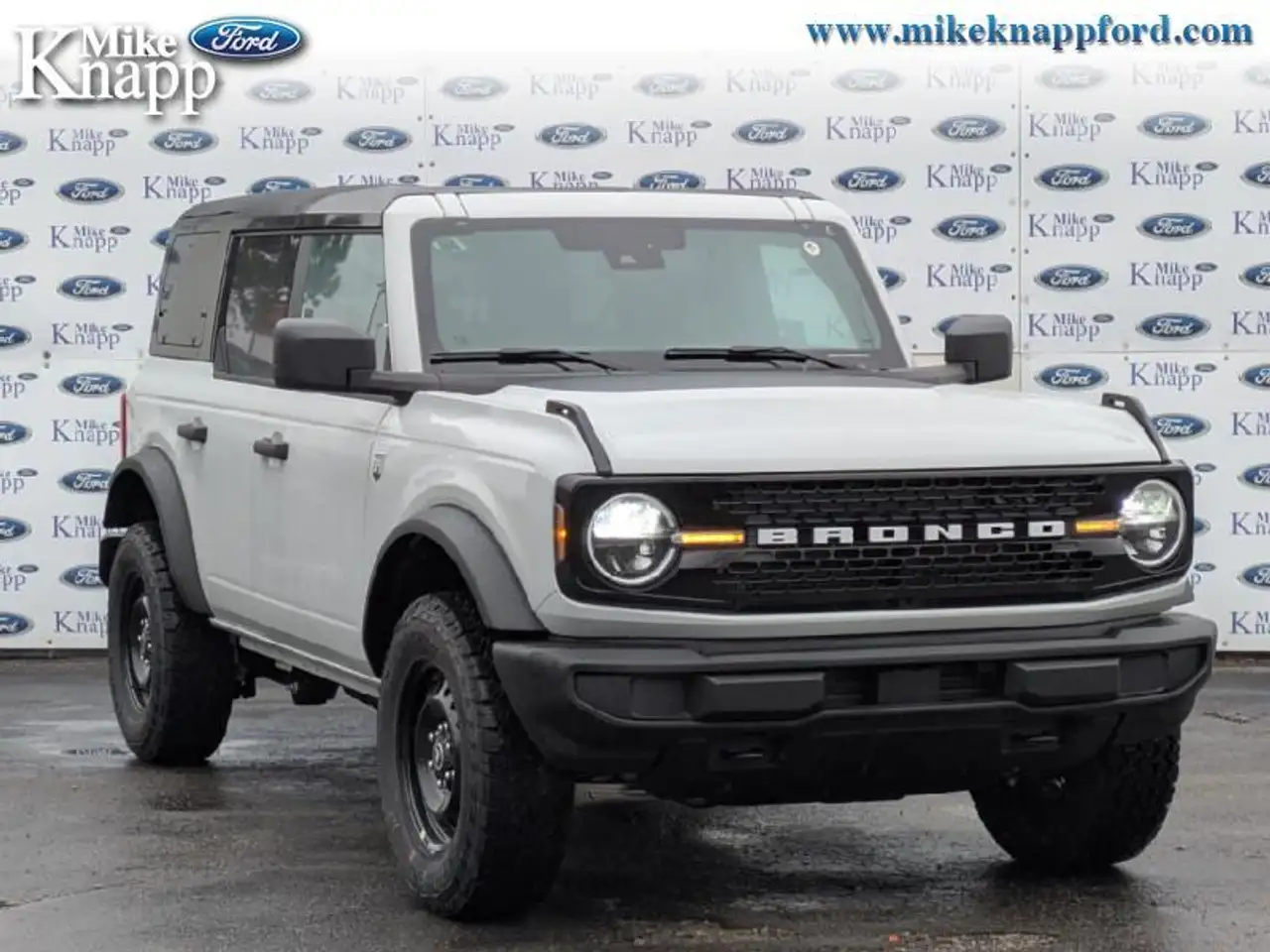 Ford Bronco снимка Ford Bronco