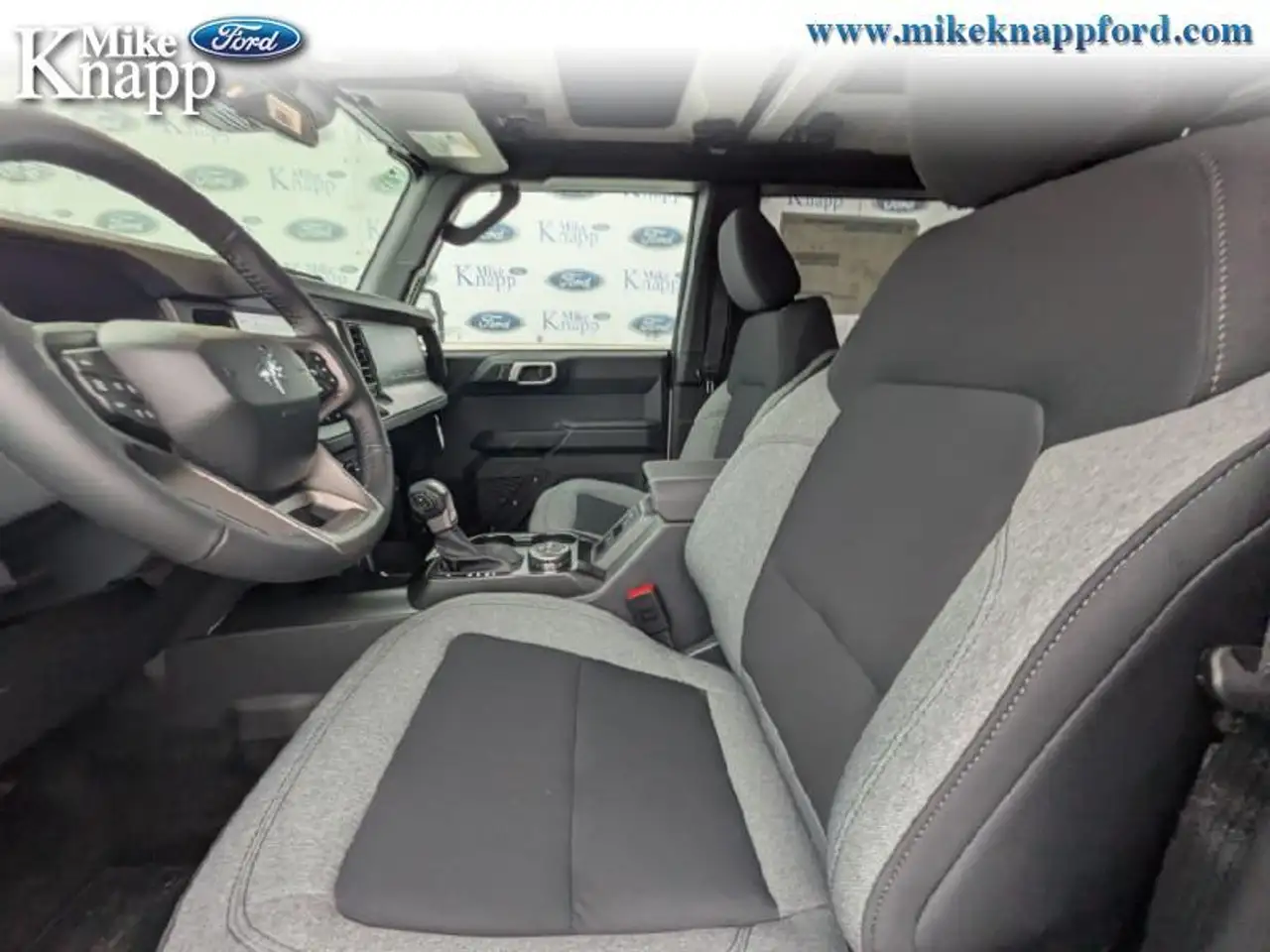 Ford Bronco снимка Ford Bronco