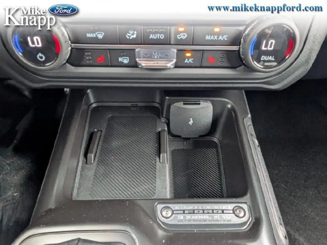 Ford Bronco снимка Ford Bronco