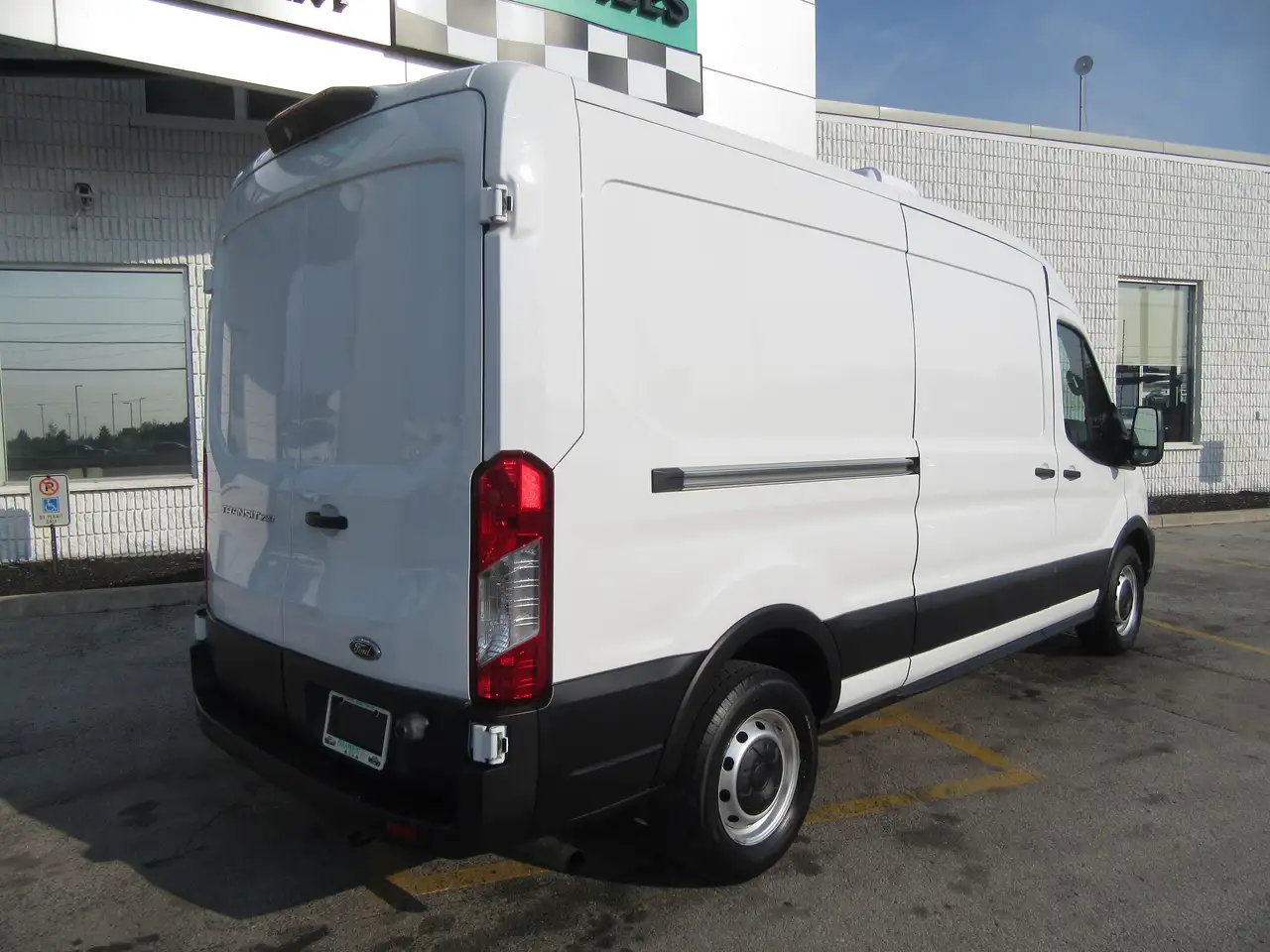 Ford Transit снимка Ford Transit