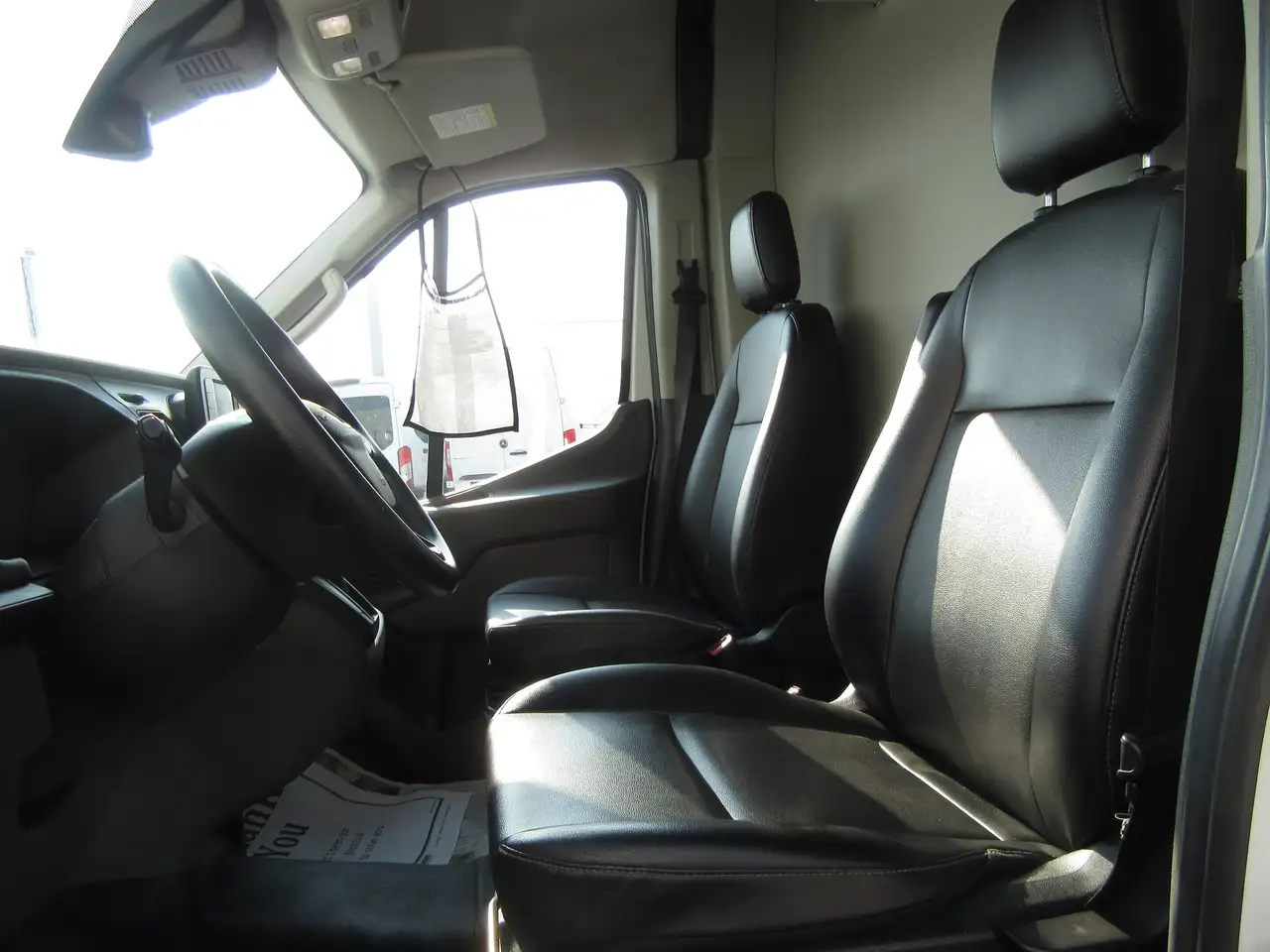 Ford Transit снимка Ford Transit