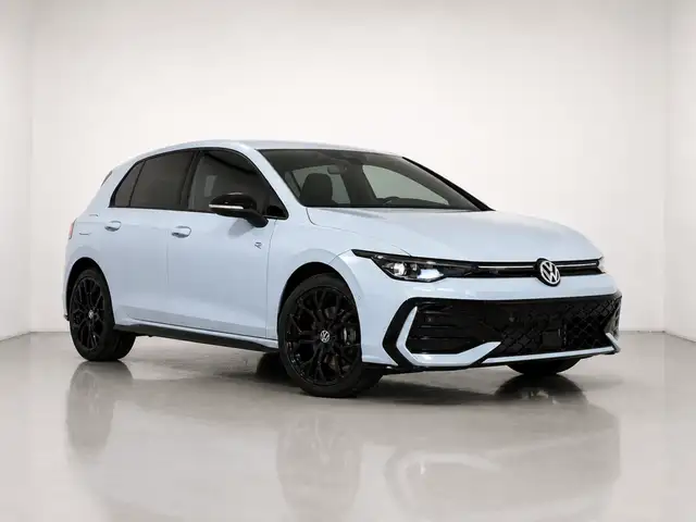 Volkswagen Golf view 2