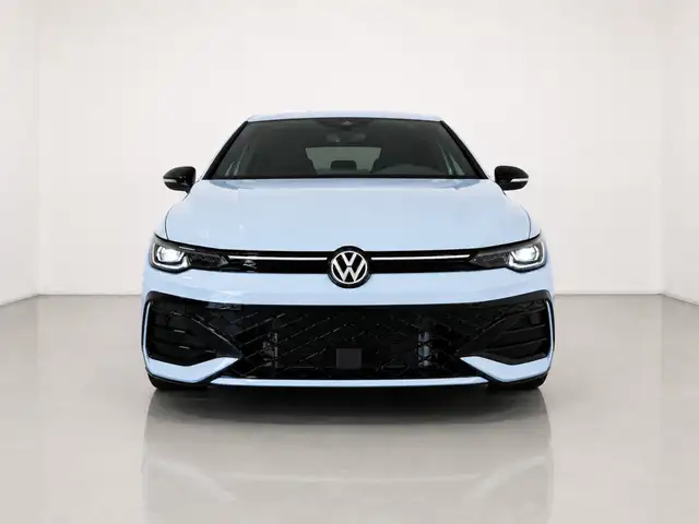 Volkswagen Golf view 3