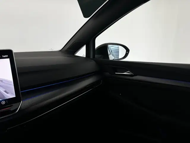 Volkswagen Golf view 21