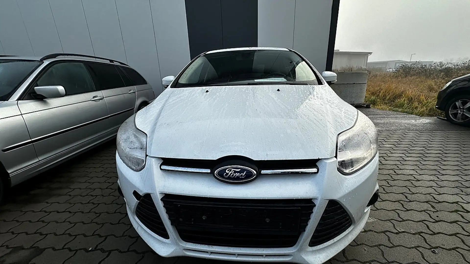 Ford Focus Easy 1,0 EcoBoost Weiß - 2