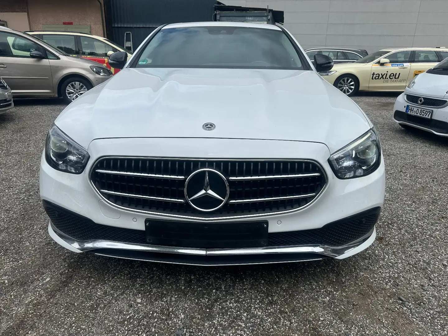 Mercedes-Benz E 220 d Limousine, Widescreen, LED, Schiebedach Weiß - 1