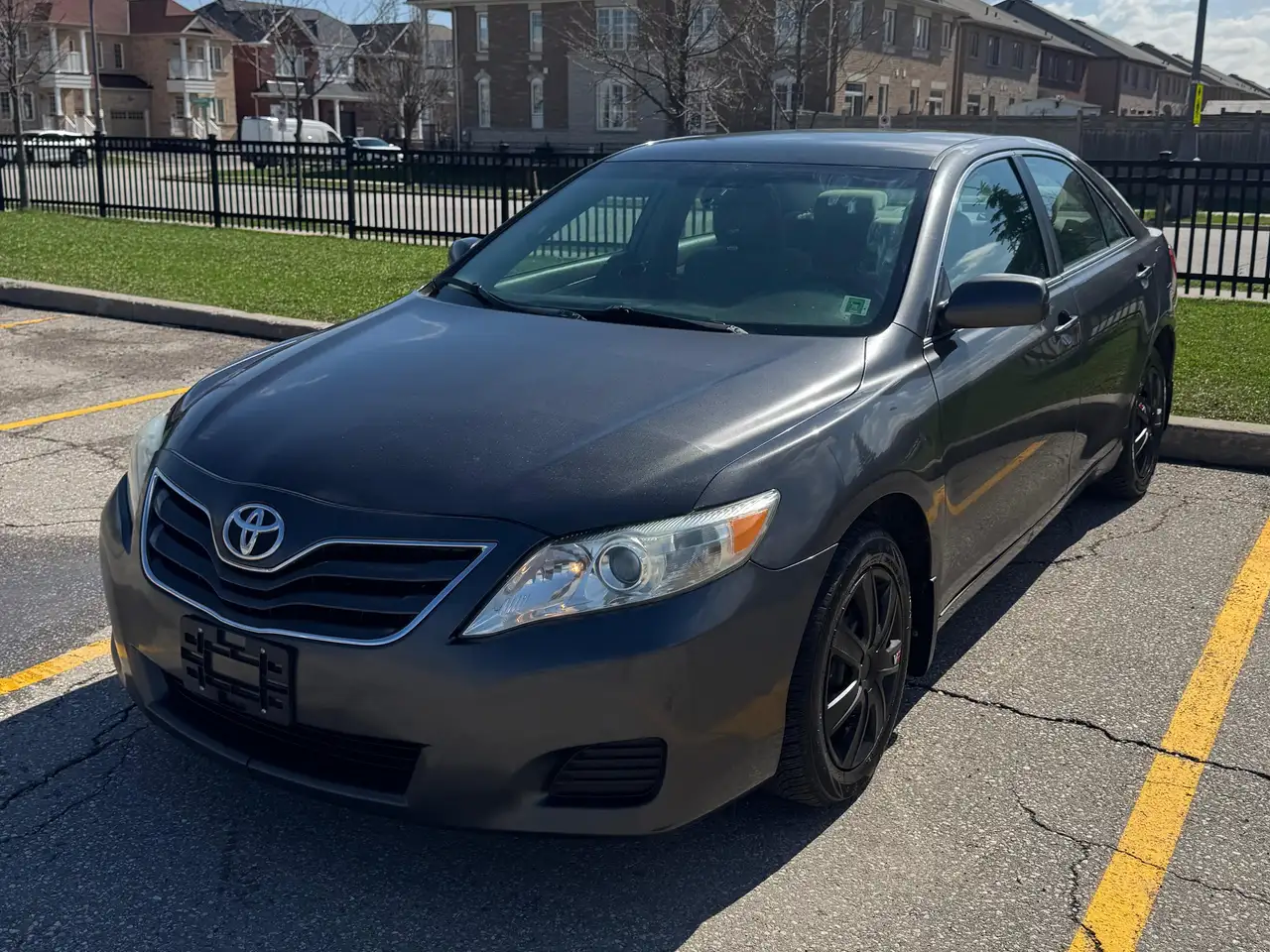 Toyota Camry снимка Toyota Camry