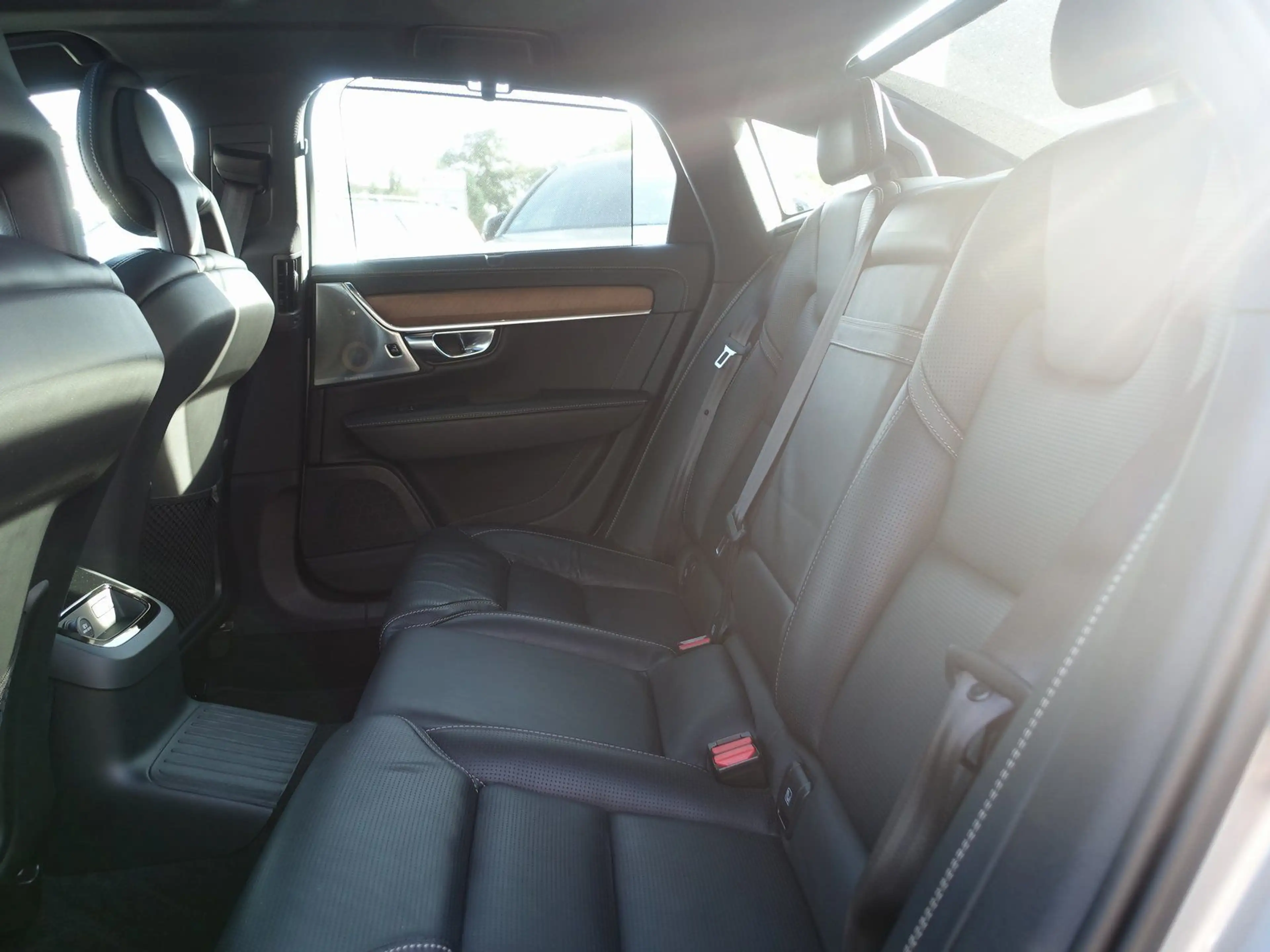 Volvo S90 T8 AWD Inscription B&W/HUD/AHK/360°KAM/MASSA — photo 10