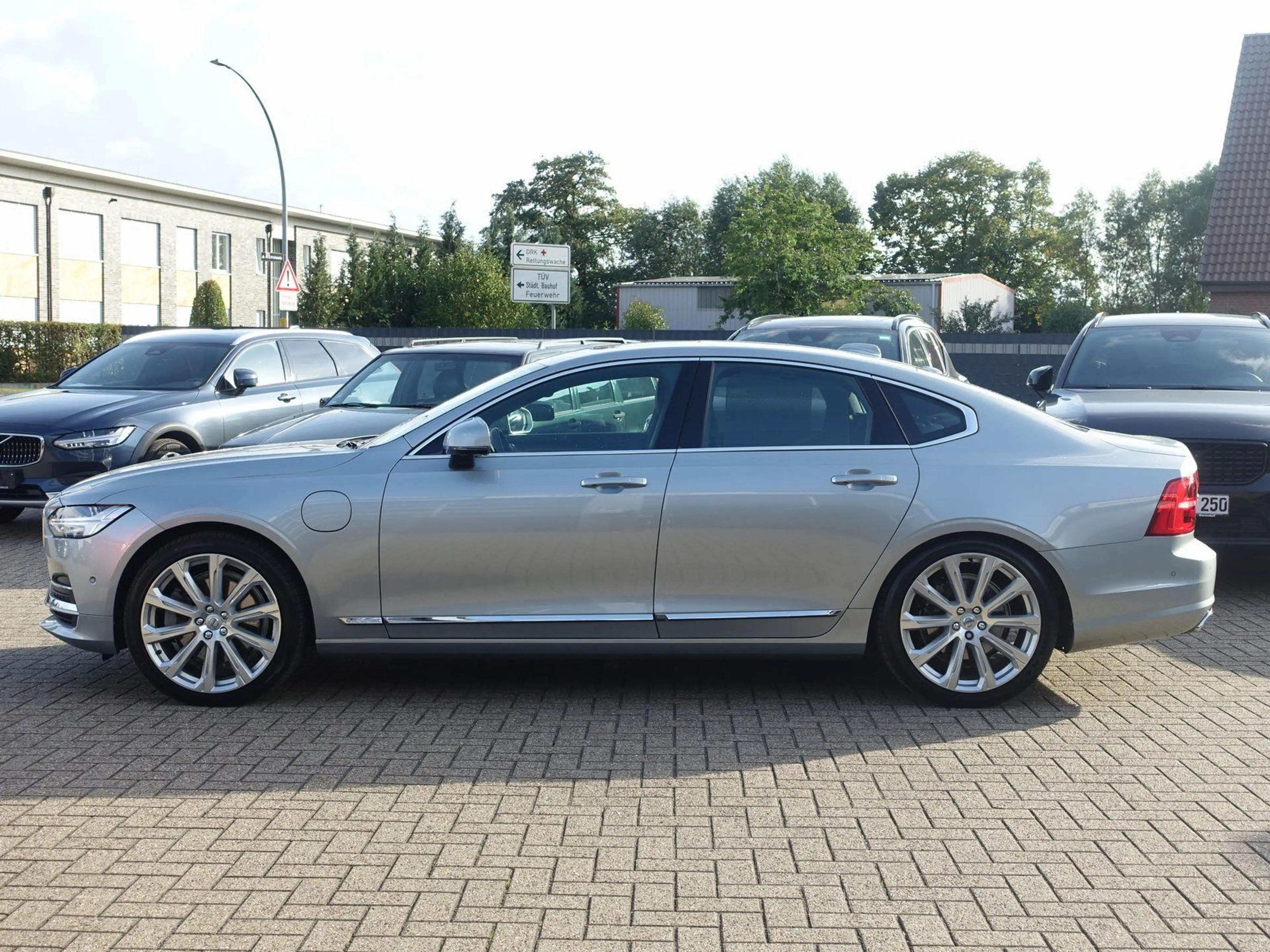 Volvo S90 T8 AWD Inscription B&W/HUD/AHK/360°KAM/MASSA — photo 6