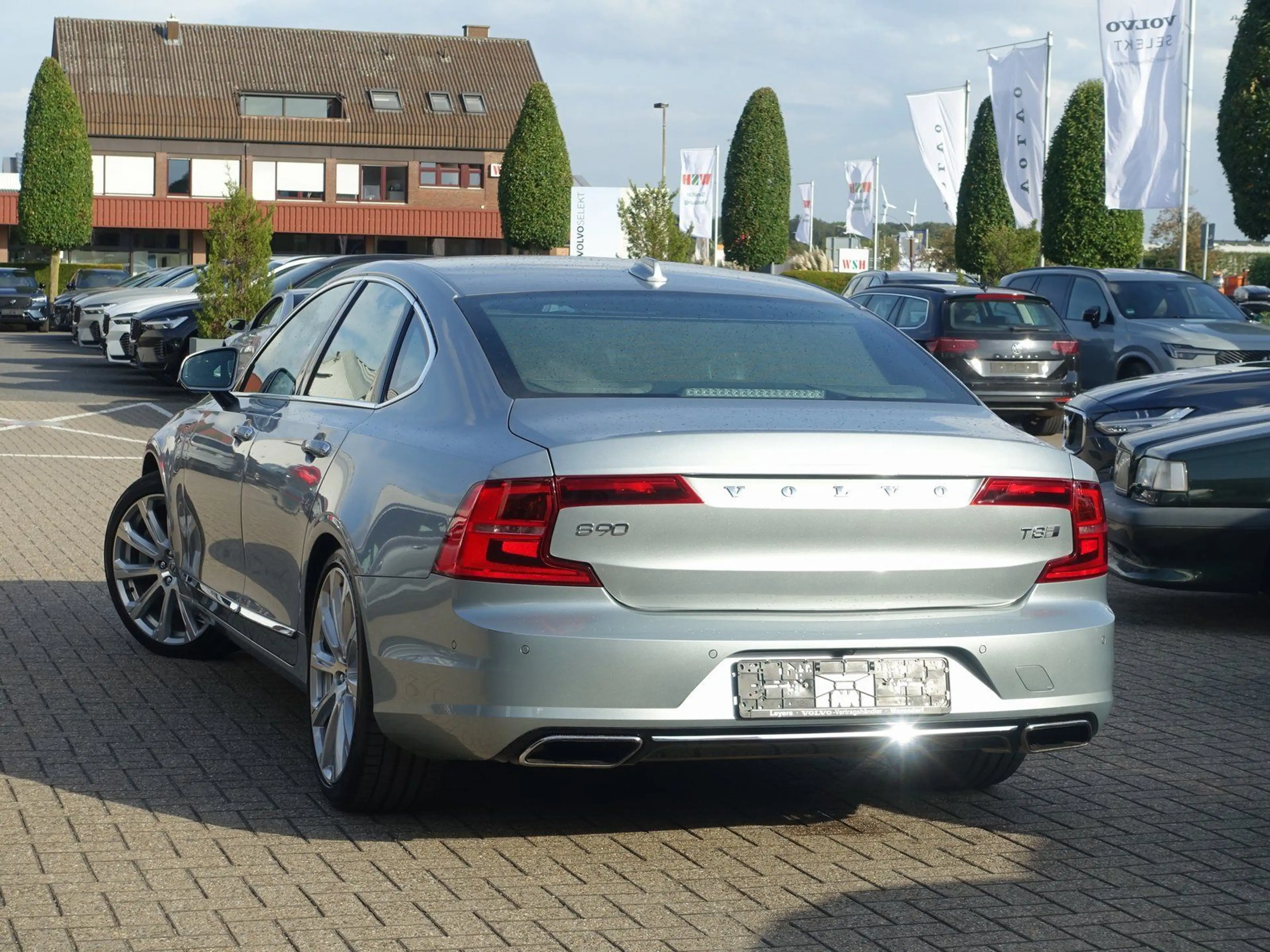 Volvo S90 T8 AWD Inscription B&W/HUD/AHK/360°KAM/MASSA — photo 4