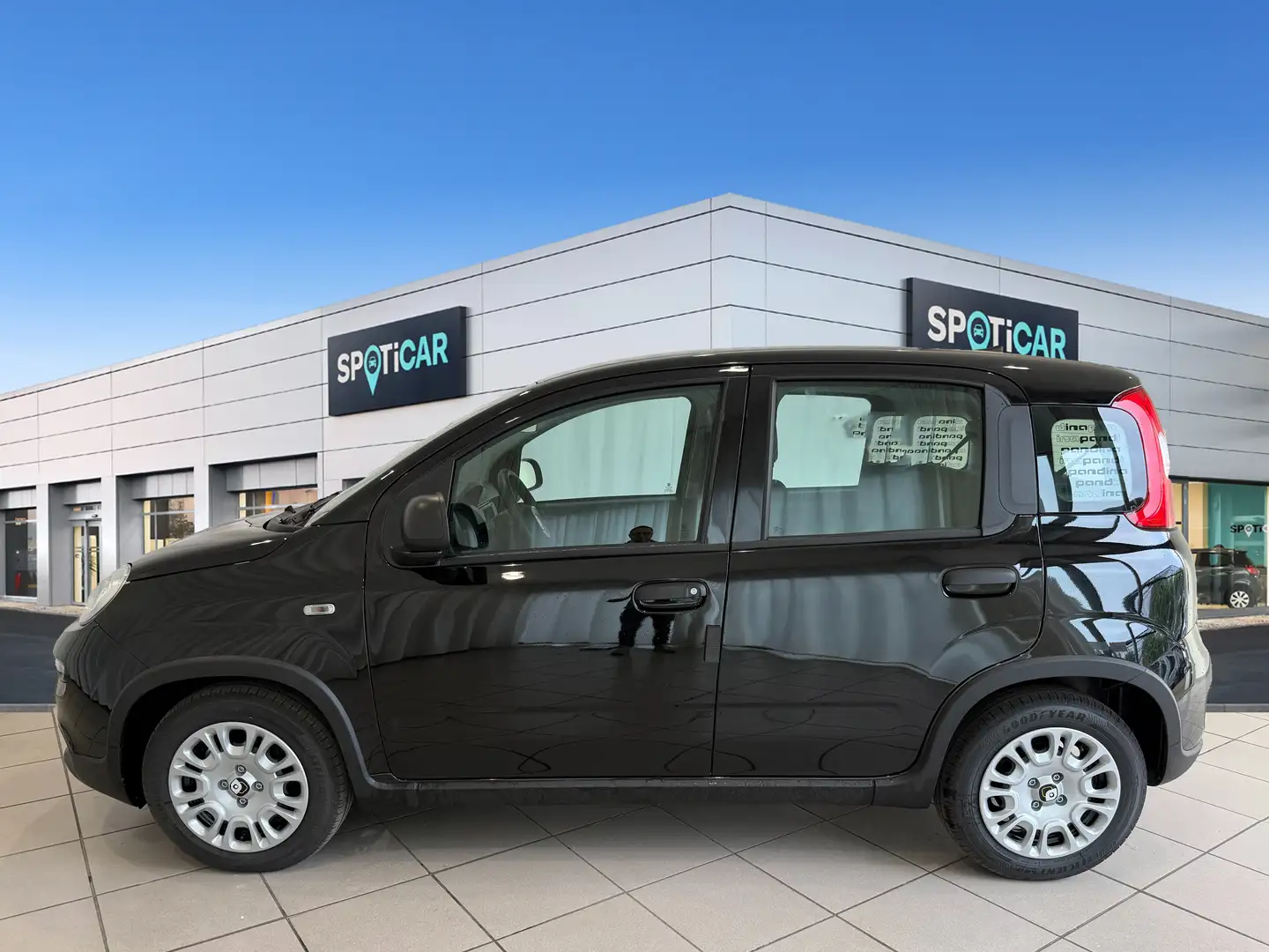 Fiat New Panda Panda III 2024 1.0 firefly hybrid s Schwarz - 2
