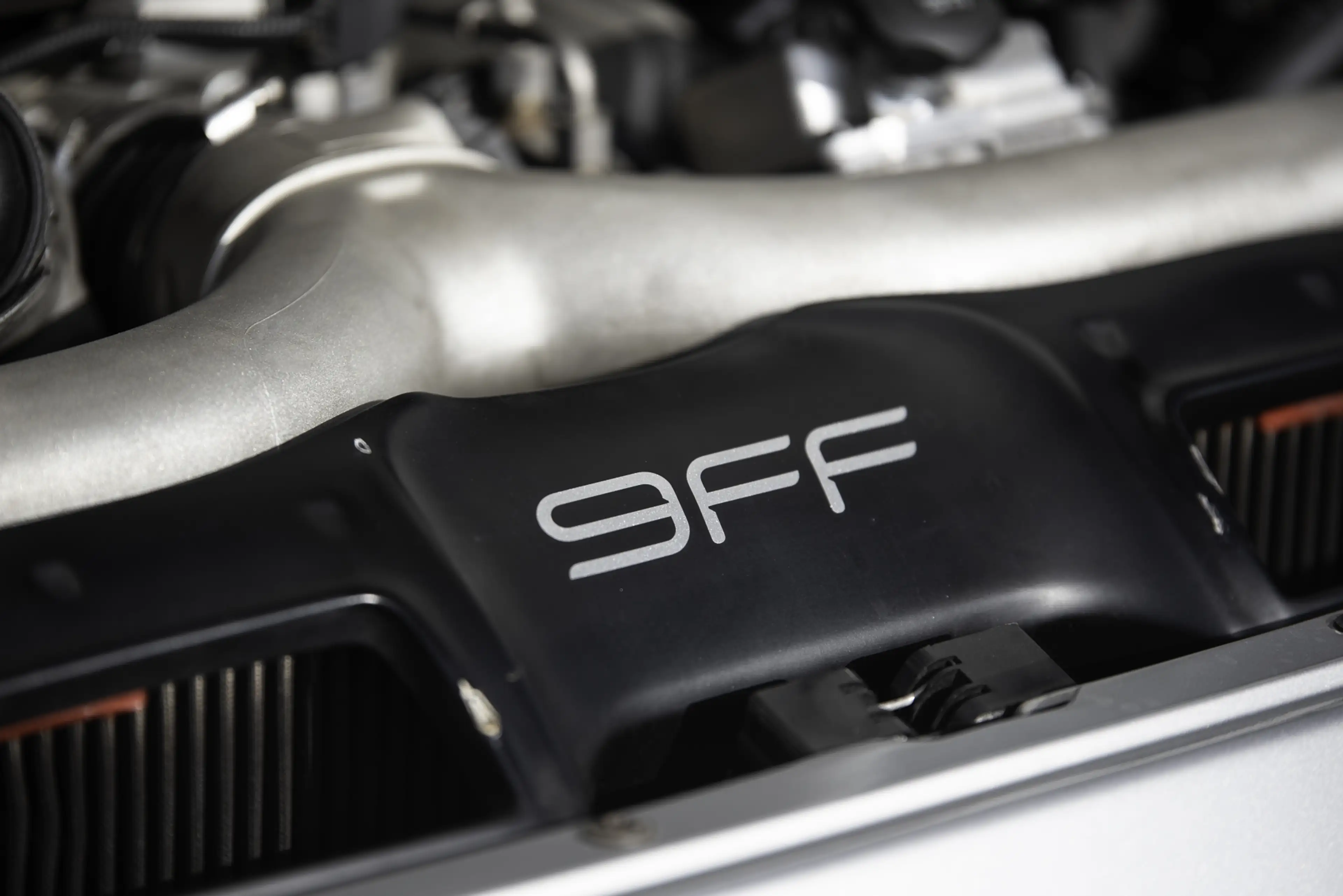Porsche 997 9FF Cabrio Carrera 620 PK / BOSE / Bi-Xenon — photo 7