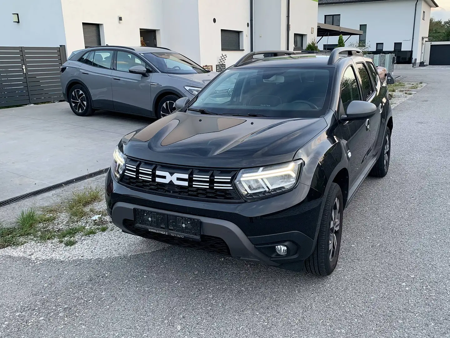 Dacia Duster Duster Journey TCe 150 PF EDC Journey Schwarz - 1