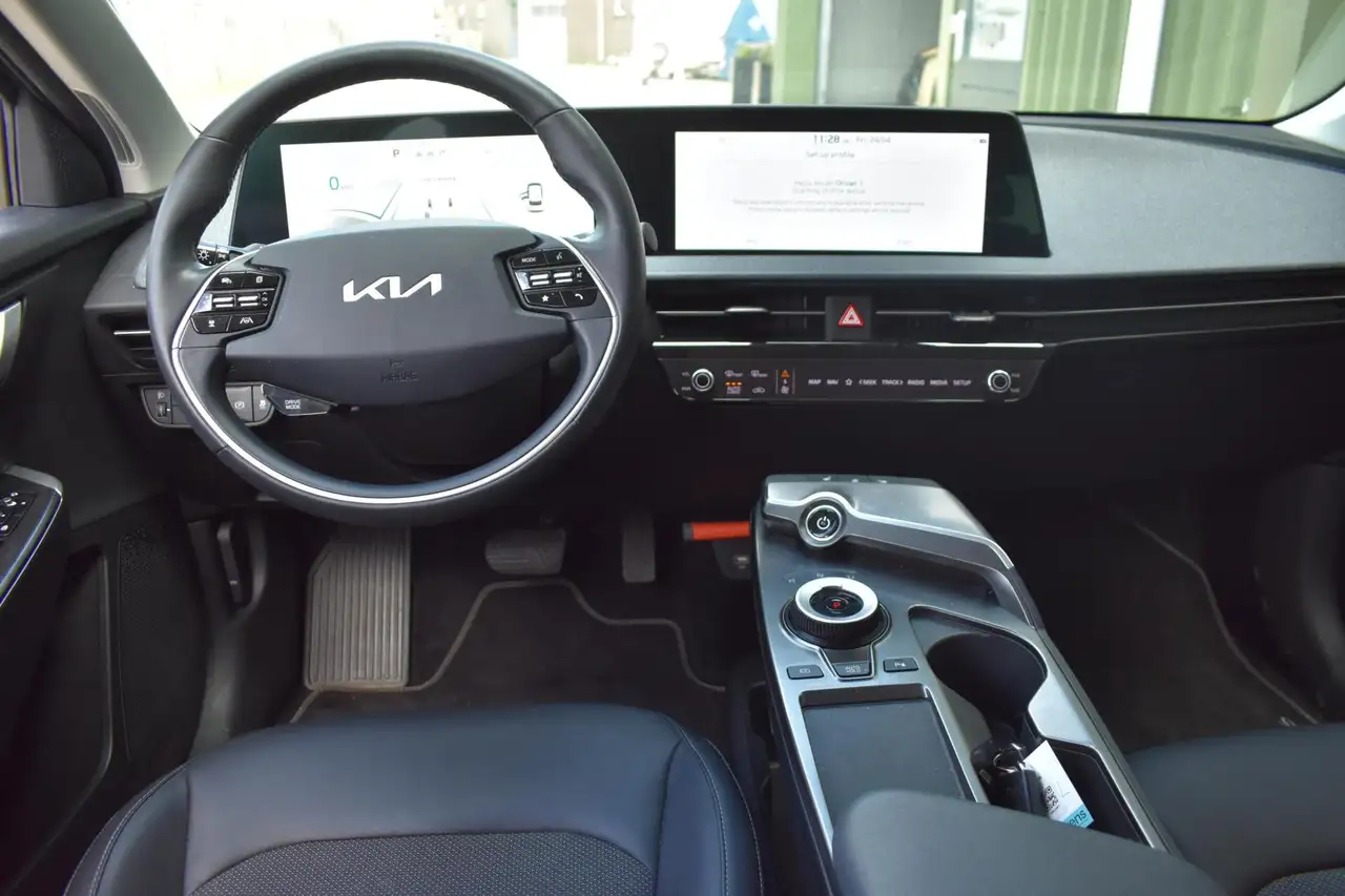 Kia EV6 Air 58 kWh | 100 % SOH | Stoelverwarming | Camera 12