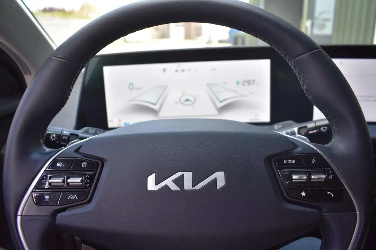 Kia EV6 Air 58 kWh | 100 % SOH | Stoelverwarming | Camera 13