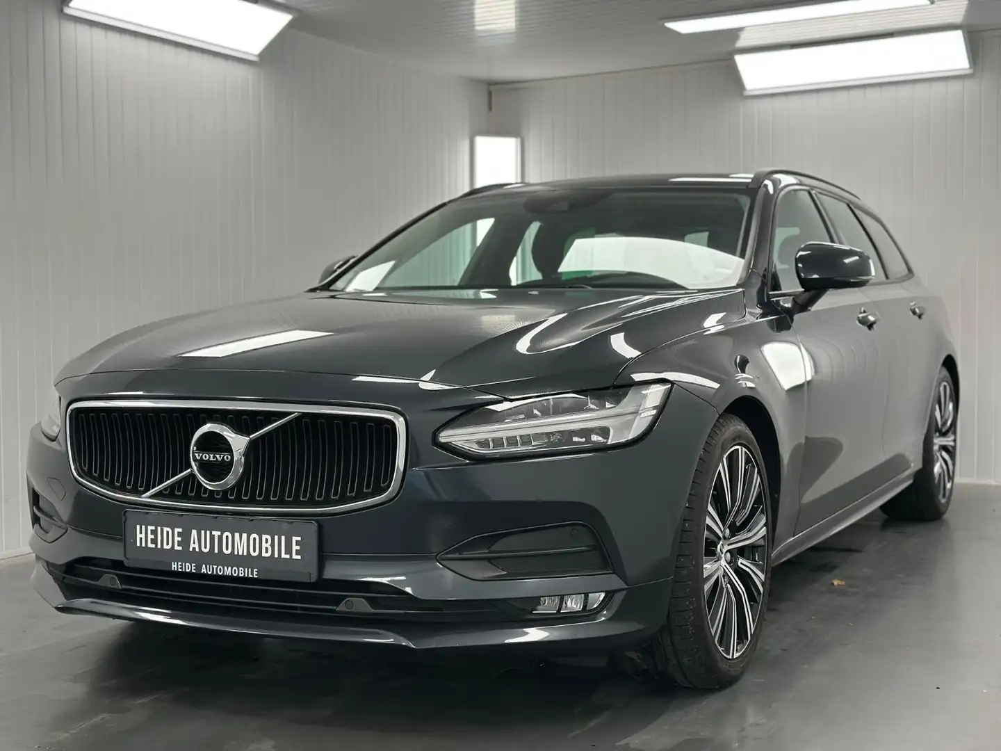 Volvo V90 Kombi  Kamera LED ACC Carplay Virtual Grau - 1