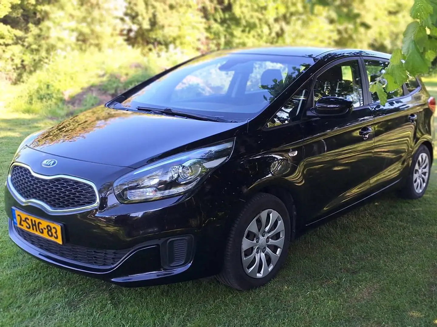 Kia Carens Carens 1.6 GDi ComfortLine Fekete - 1