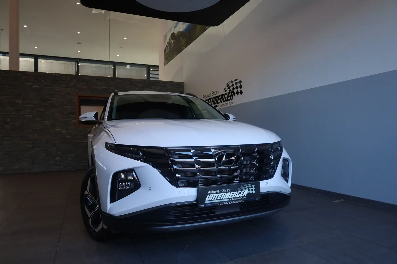 Hyundai TUCSON NX4 Prestige Line 1,6 CRDi 4WD 48V DCT Weiß - 2