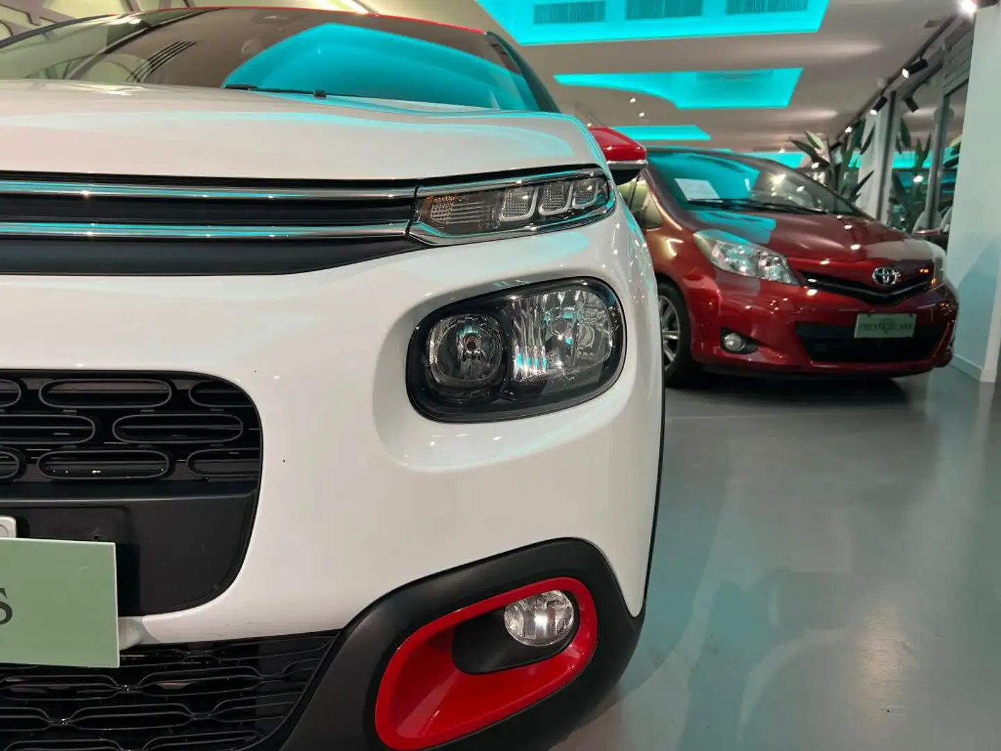 Citroen C3 1.2 puretech Feel 82cv neopatentati Bianco - 2