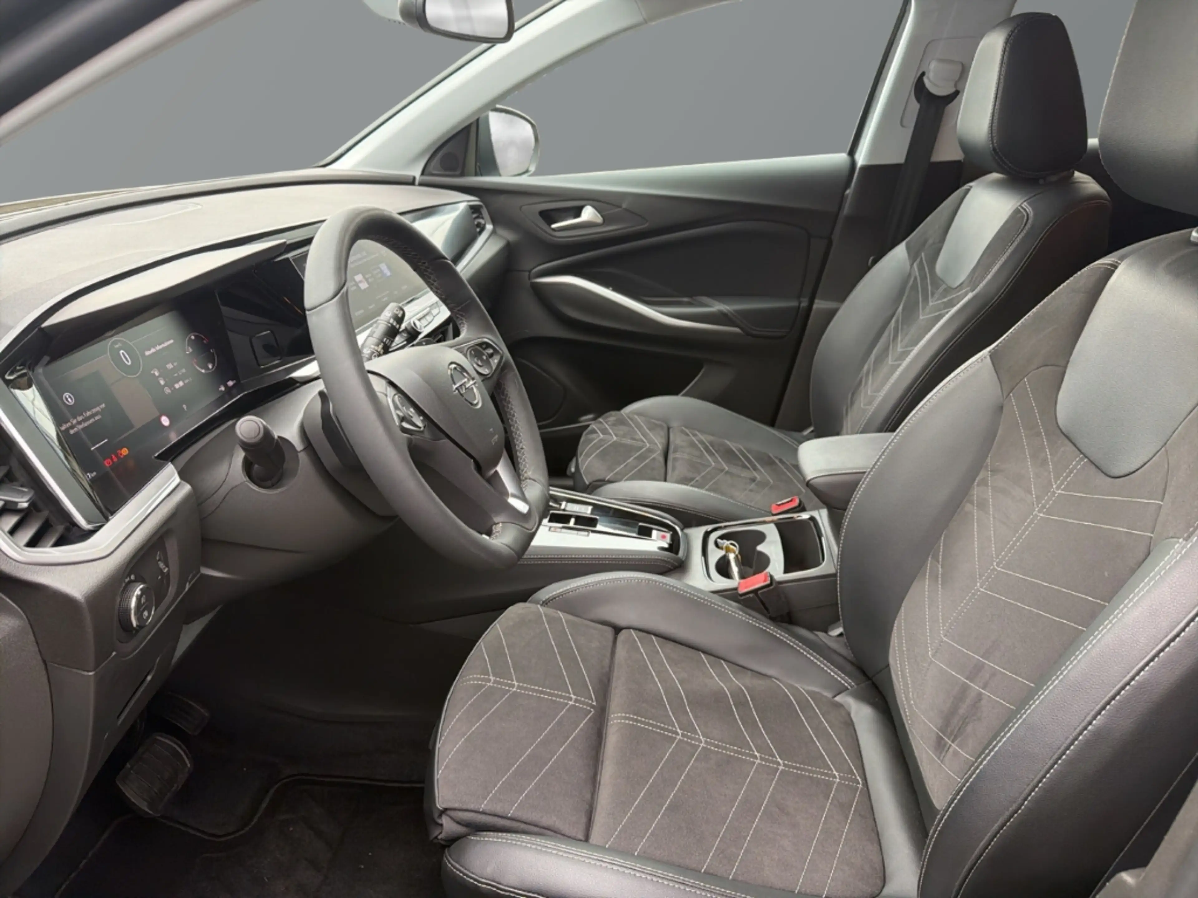 Opel Grandland Ultimate 1.2 Turbo 130PS Keyless LenkradHZG SHZ 36 — photo 10