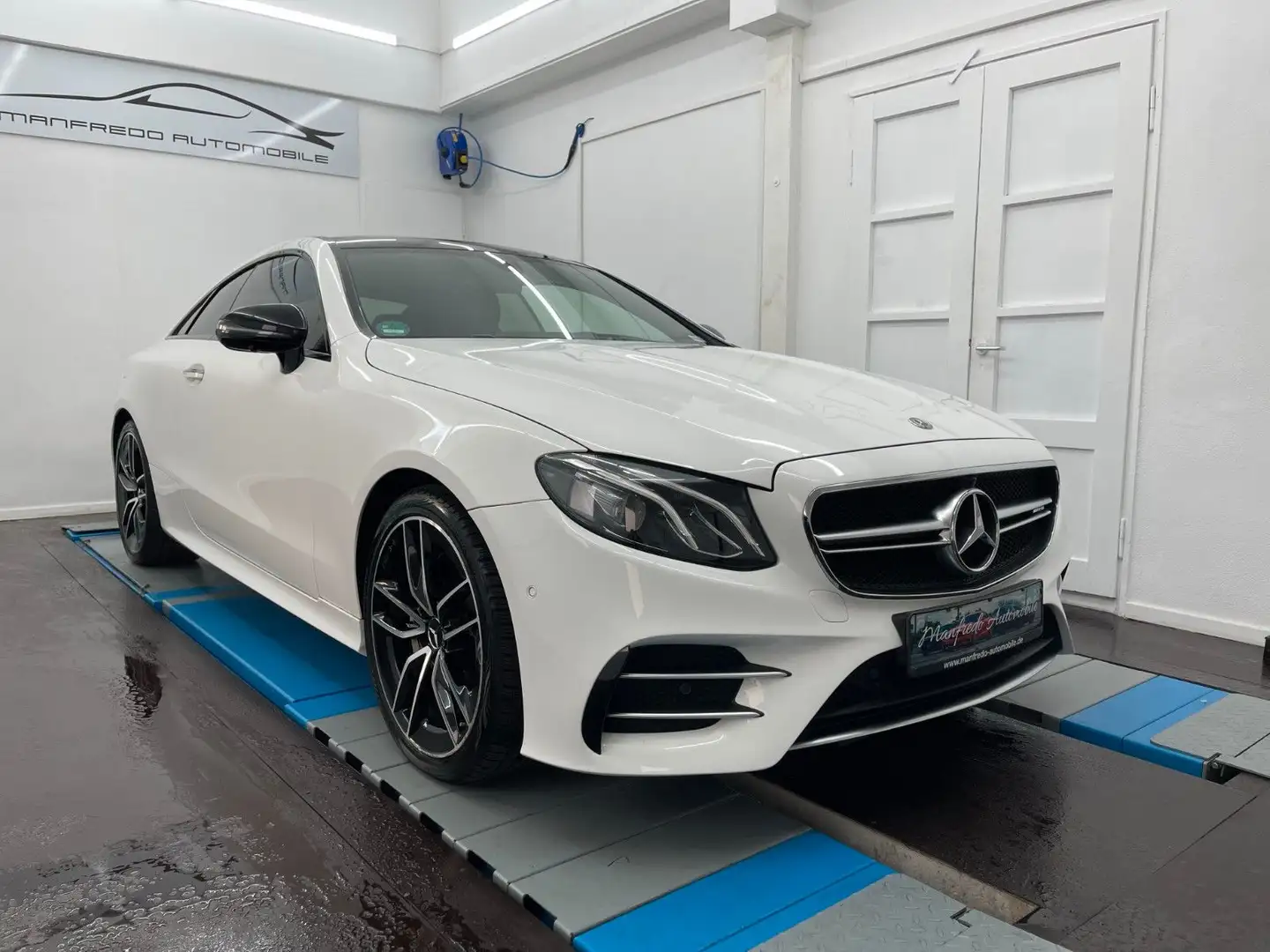 Mercedes-Benz E 53 AMG Coupe 4Matic/Panoram/Burmester/Airmatic White - 1