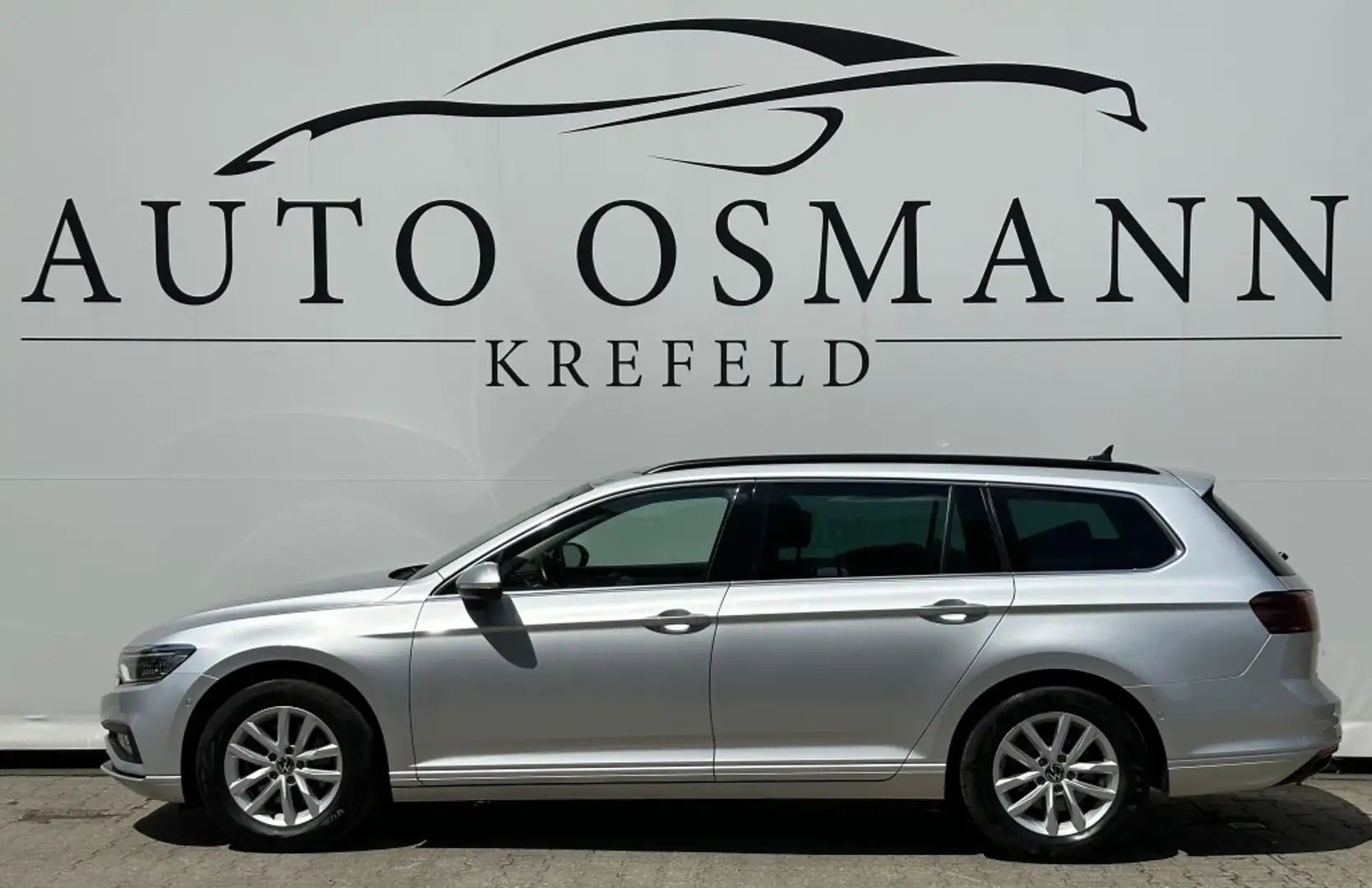 Volkswagen Passat Variant 2.0 TDI SCR DSG Business  RFK AHK Silber - 2