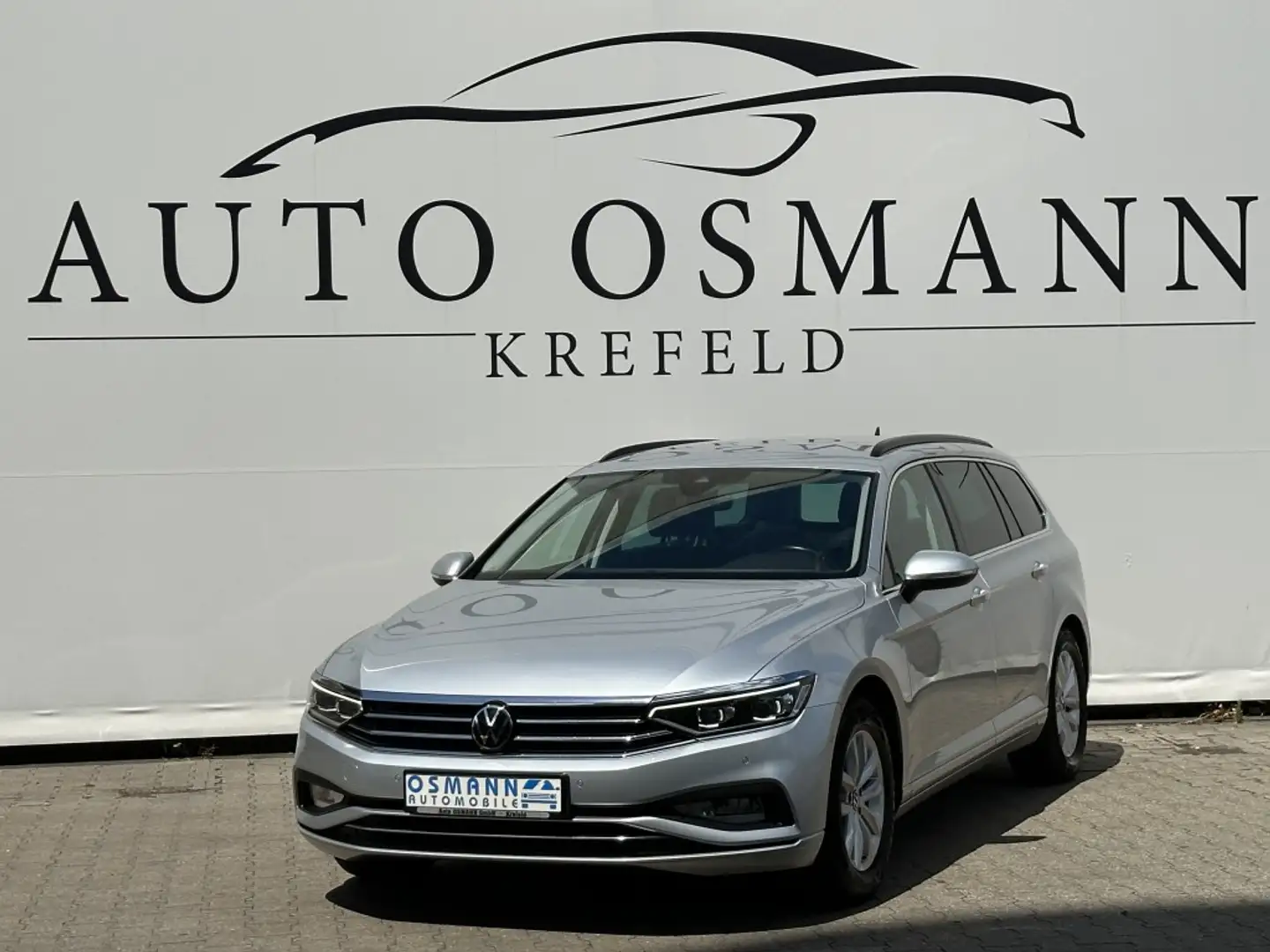 Volkswagen Passat Variant 2.0 TDI SCR DSG Business  RFK AHK Silber - 1