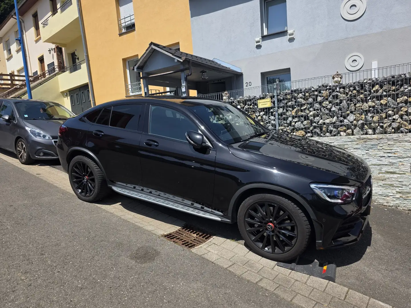 Mercedes-Benz GLC 300 Coupé d 9G-Tronic 4Matic AMG Line - 1