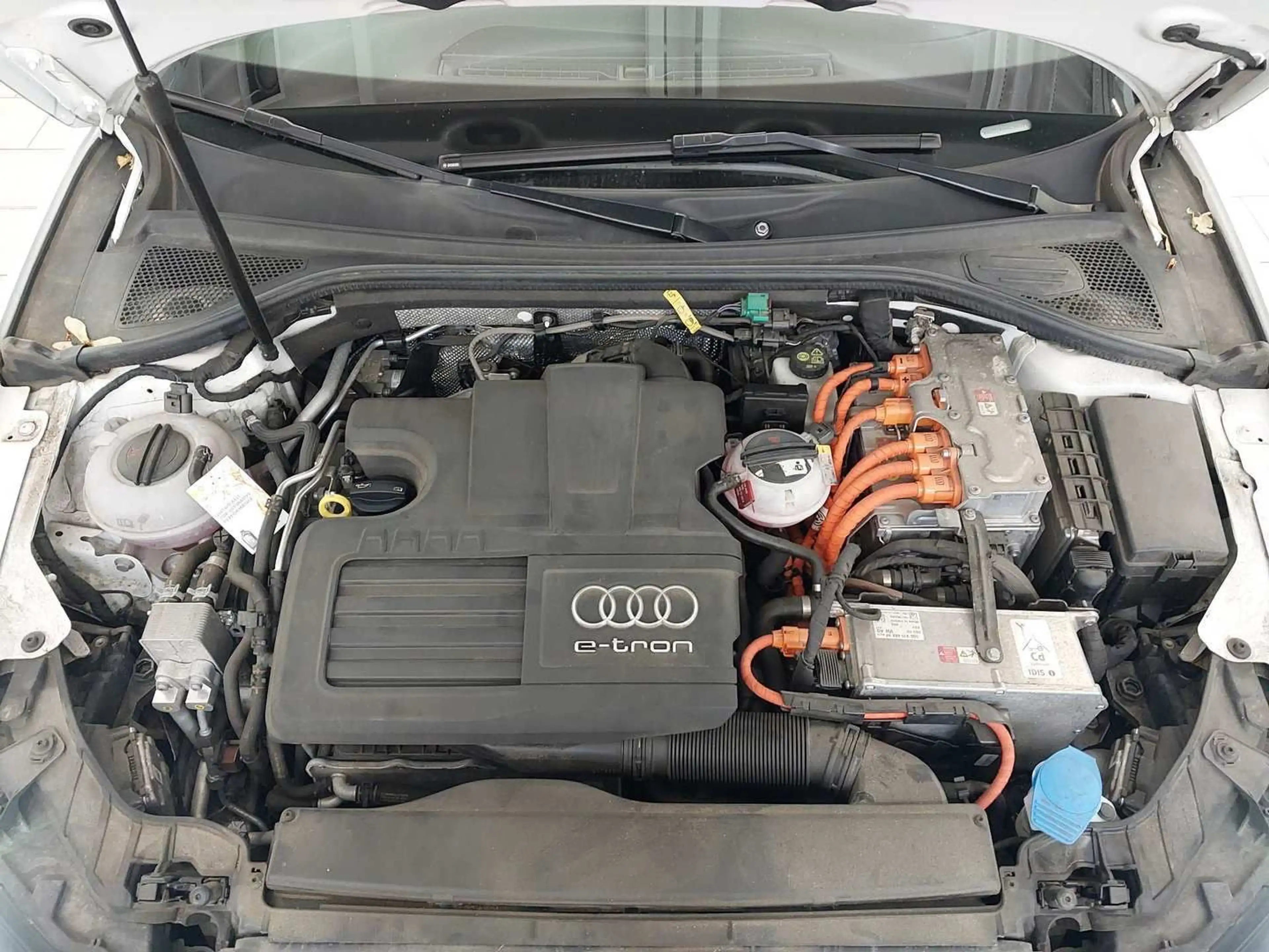Audi A3 Sportback e-tron *LED*Navi*Volldigital*SHZ* — photo 15