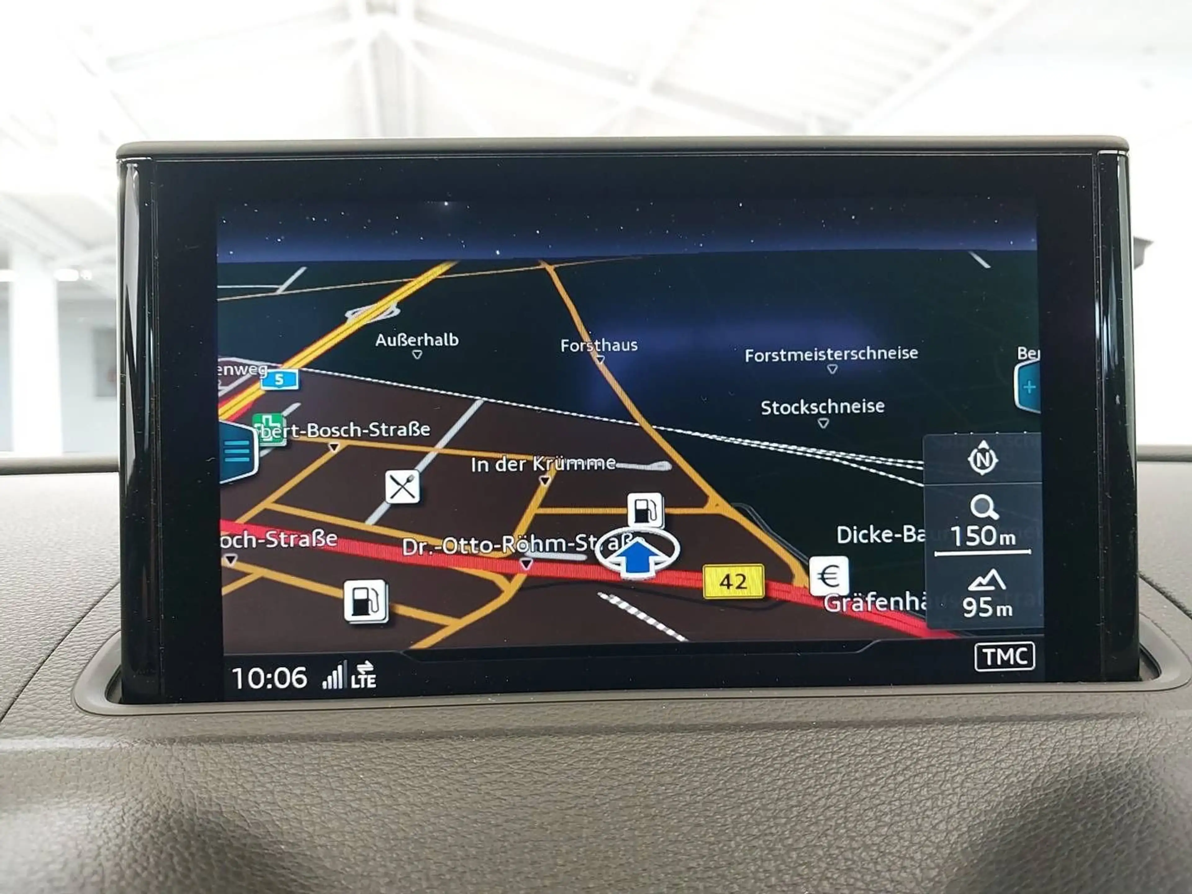 Audi A3 Sportback e-tron *LED*Navi*Volldigital*SHZ* — photo 14