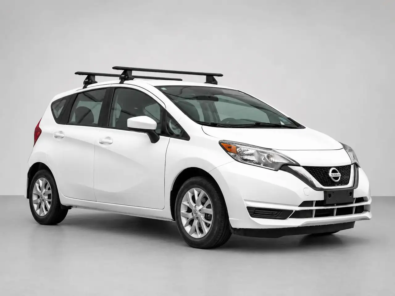 Nissan Versa photo Nissan Versa