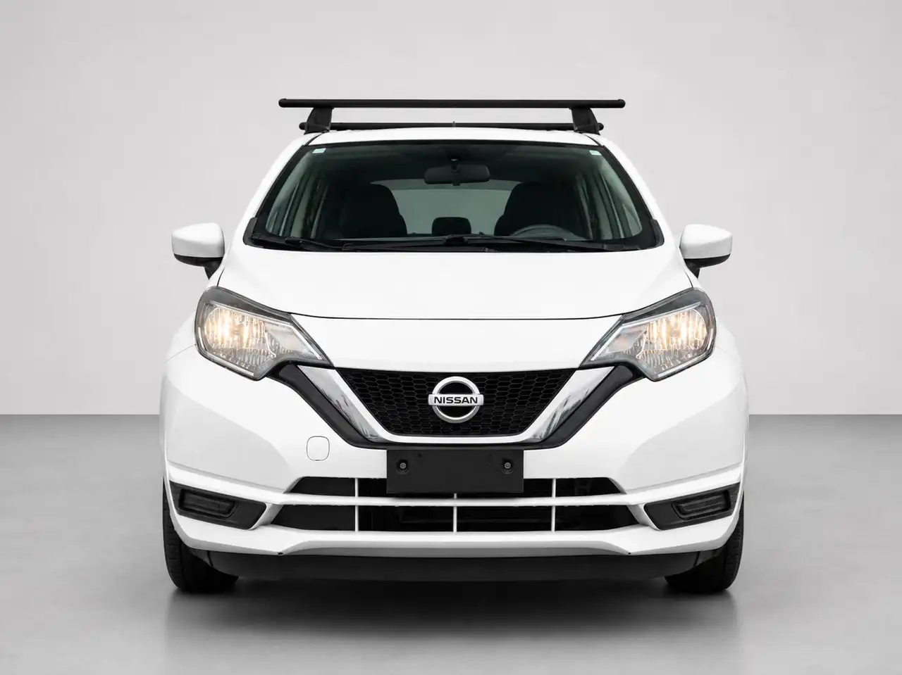 Nissan Versa photo Nissan Versa