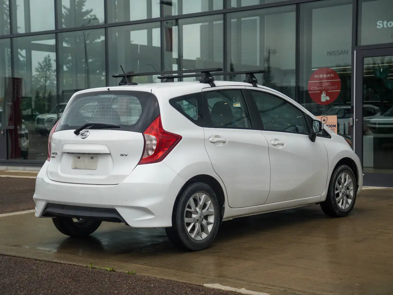 Nissan Versa photo Nissan Versa
