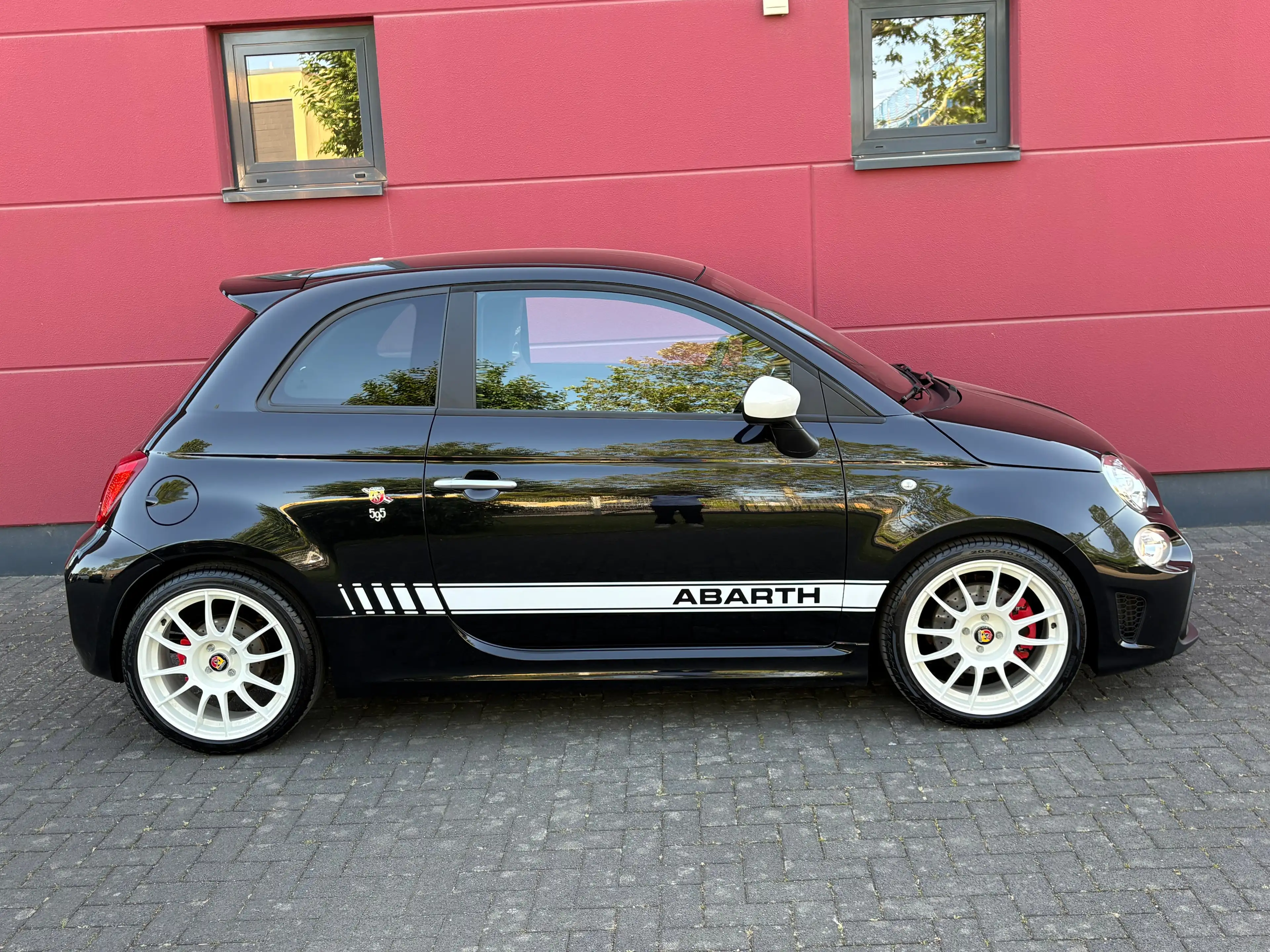 Abarth 595 TURISMO G-TECH 200PS KIT ESTETICO PAKET LEDER TOP* — photo 3