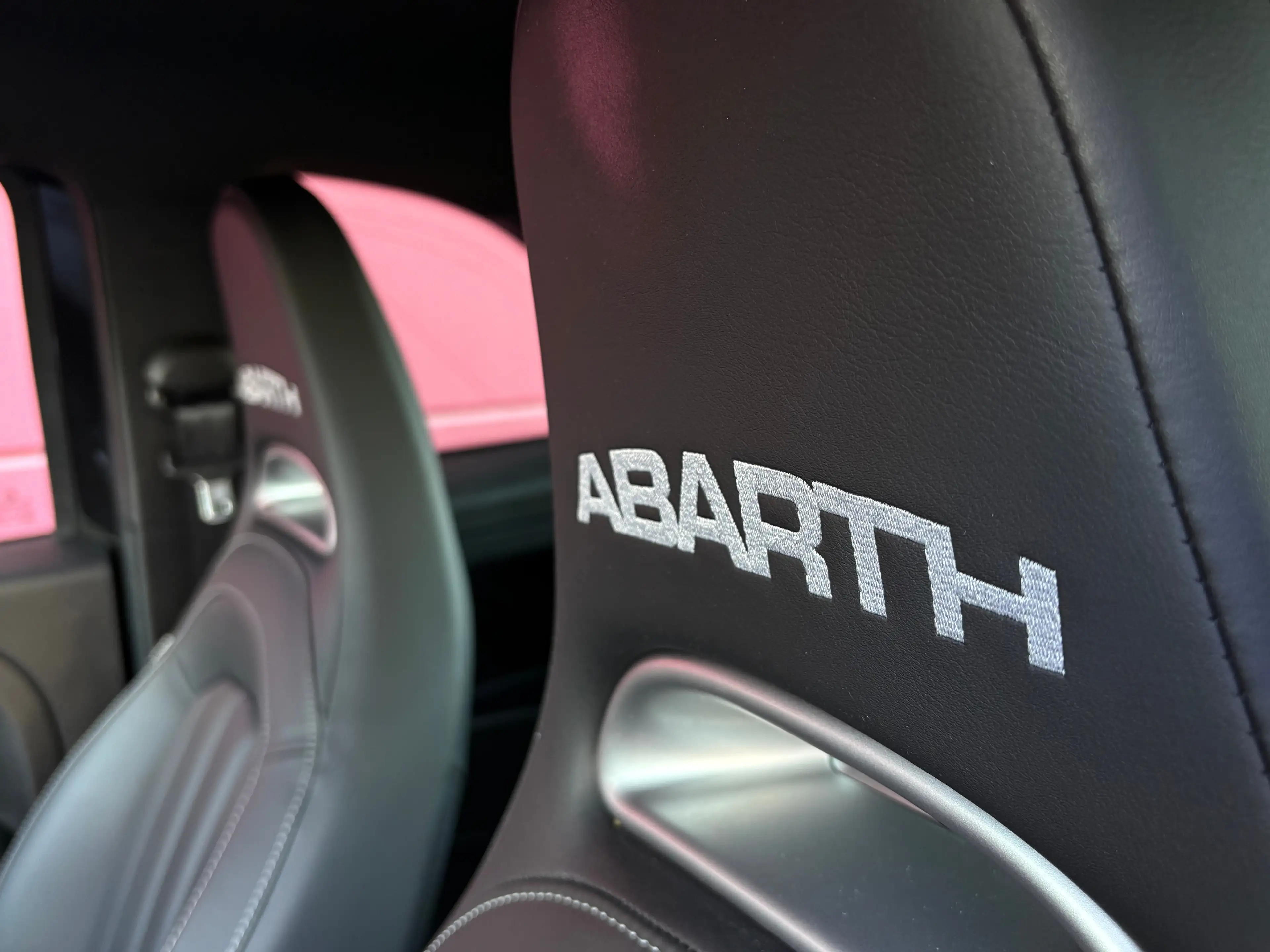 Abarth 595 TURISMO G-TECH 200PS KIT ESTETICO PAKET LEDER TOP* — photo 13
