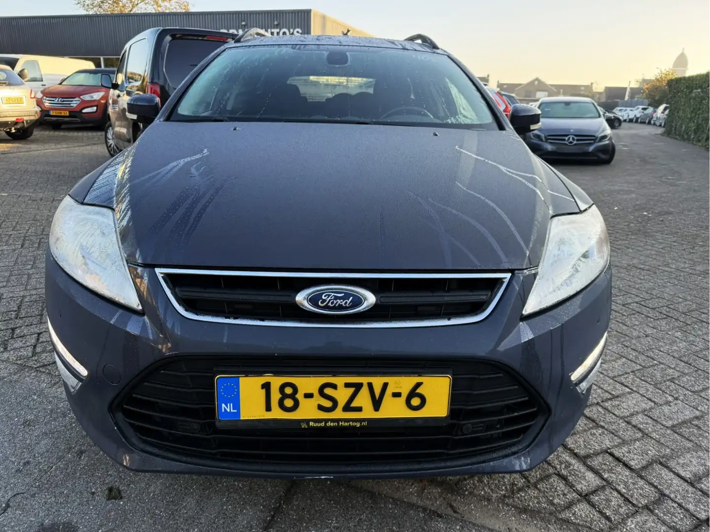 Ford Mondeo Wagon 1.6 TDCi ECONETIC LEASE NAVI/STOELVERWARMING Grijs - 2