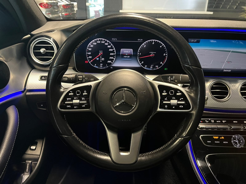 Mercedes-Benz E 400 d 4Matic All-Terrain AVANTGARDE/LED/360° — photo 13