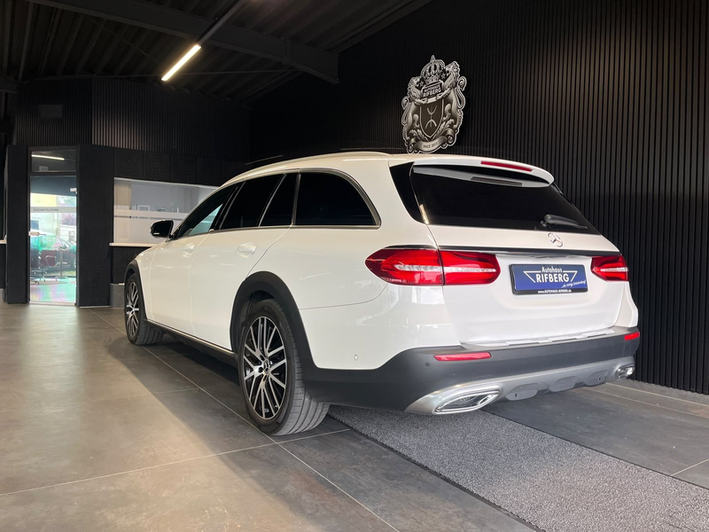 Mercedes-Benz E 400 d 4Matic All-Terrain AVANTGARDE/LED/360° — photo 4